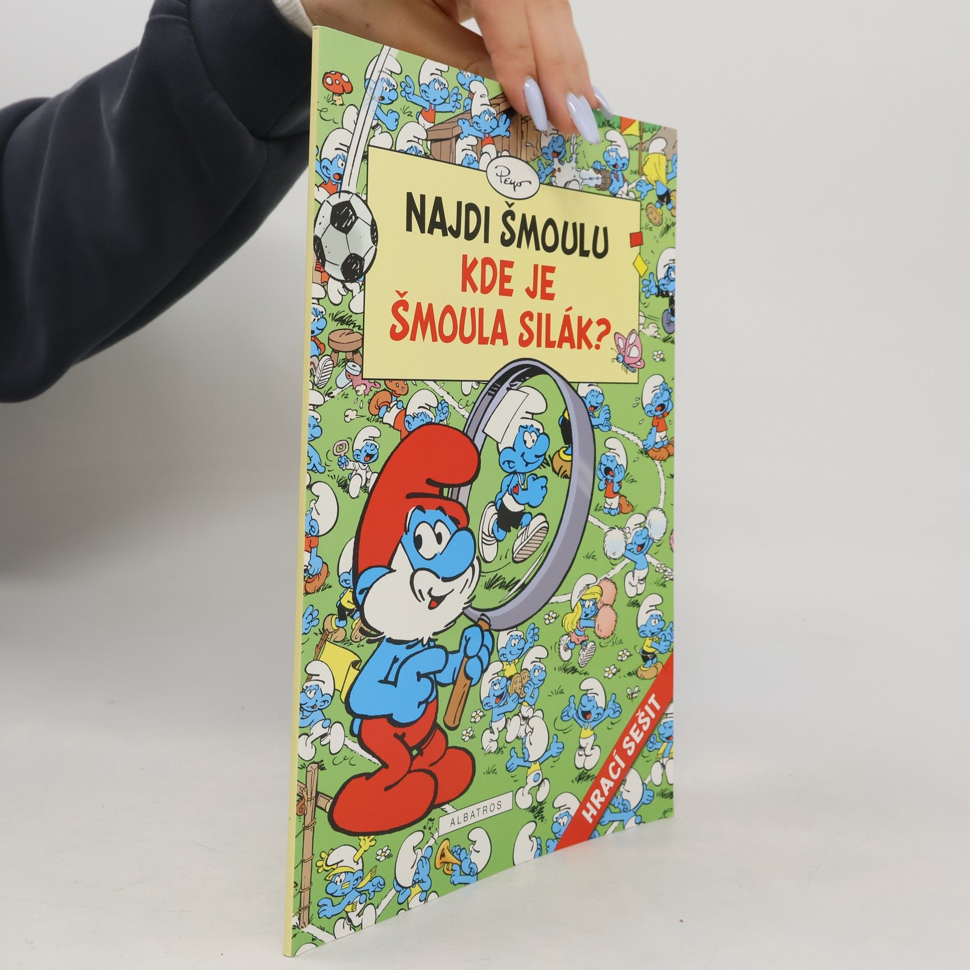 Šmoulové. Najdi šmoulu. Kde je šmoula Silák?