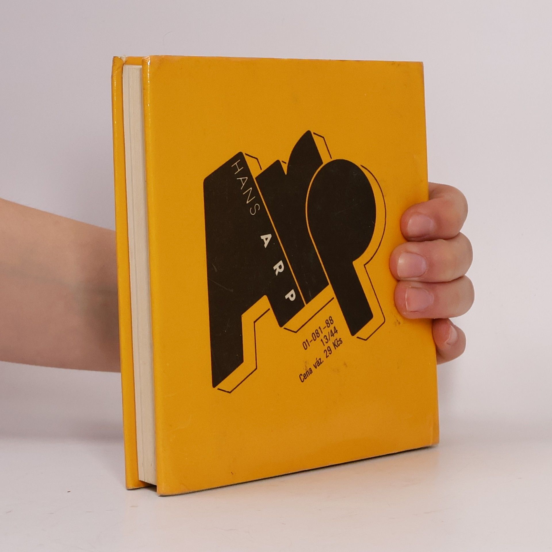 Hans Arp Na jedné noze