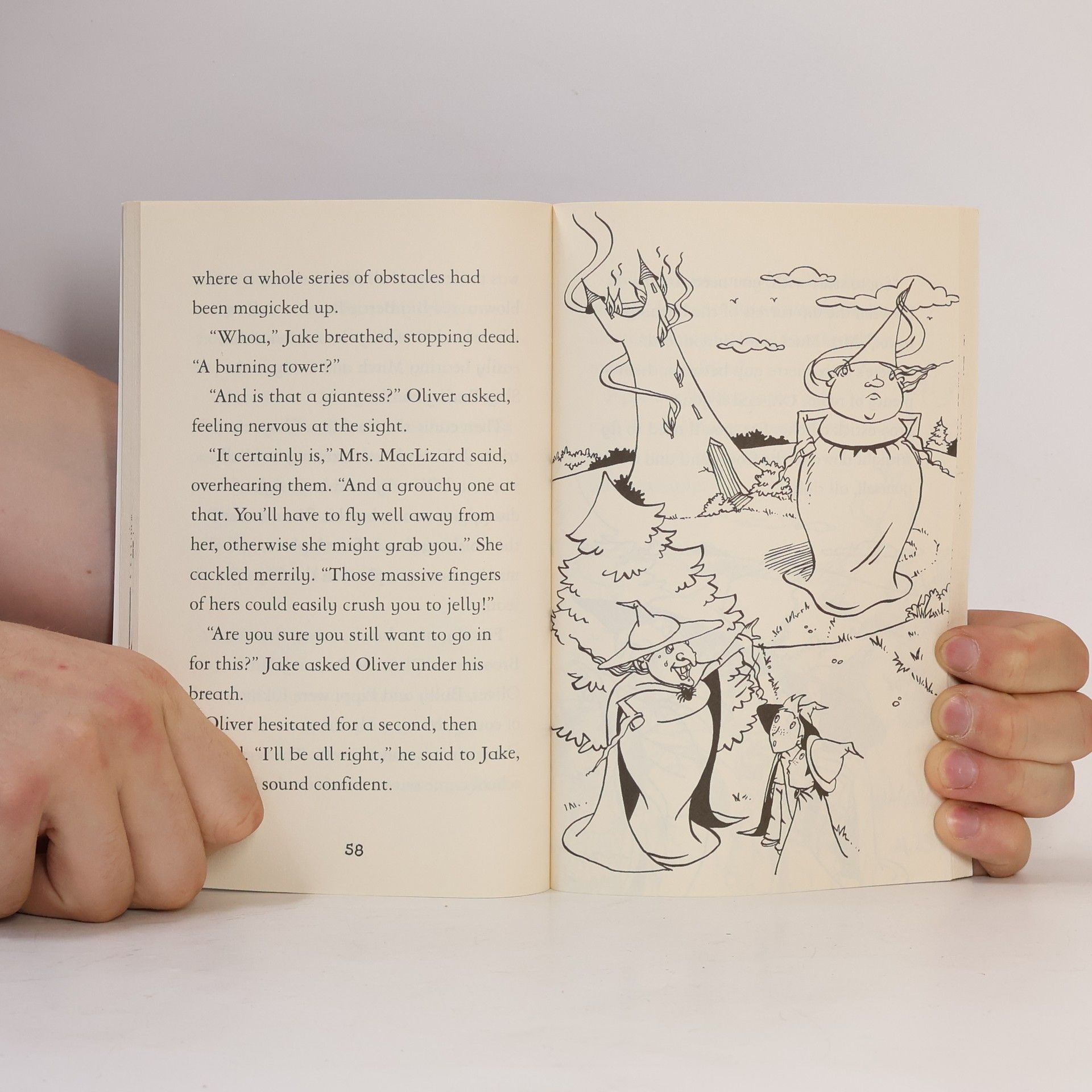Sue Mongredien Olive Moon And The Broomstick Battle