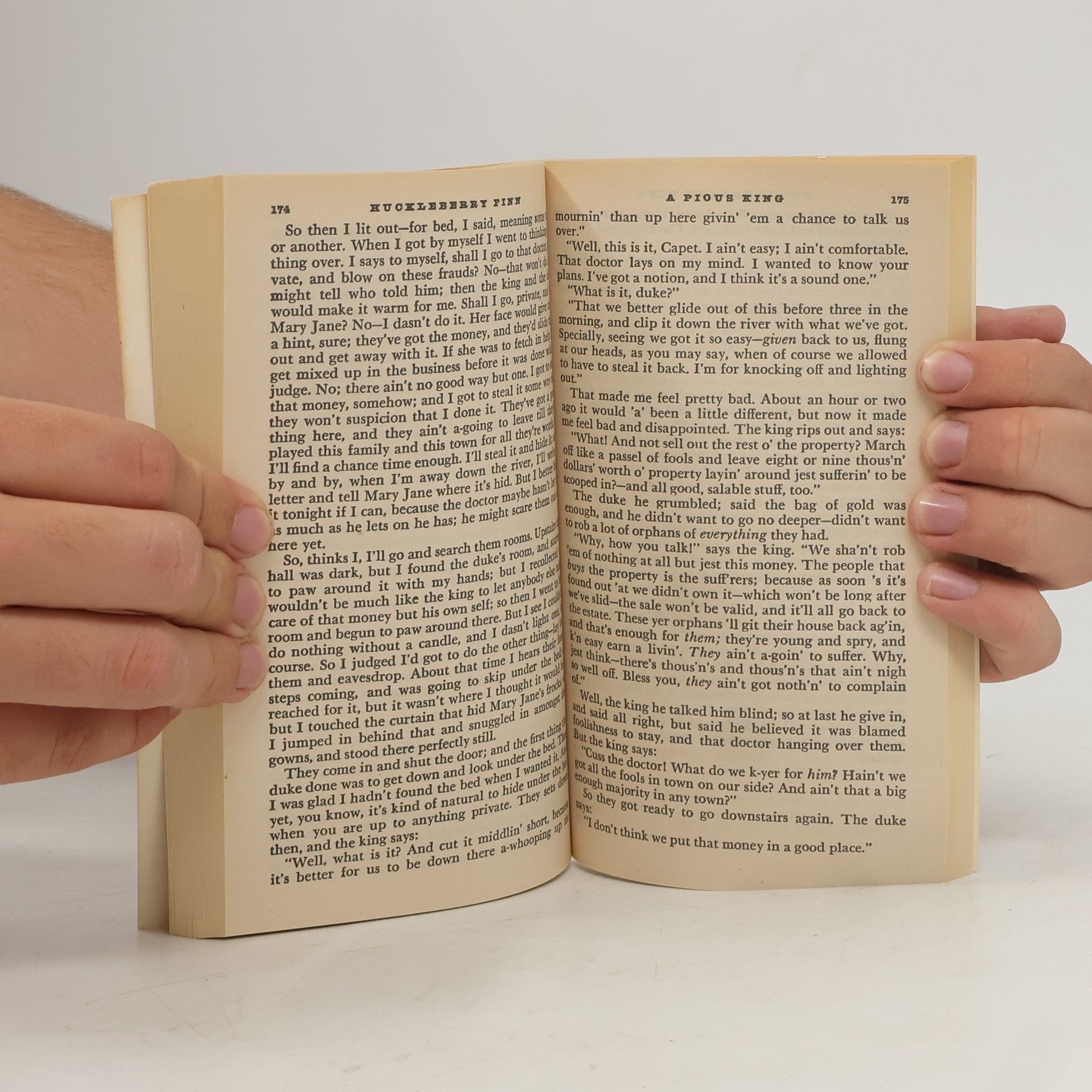 Mark Twain Signet Classic: Adventures of Huckleberry Finn