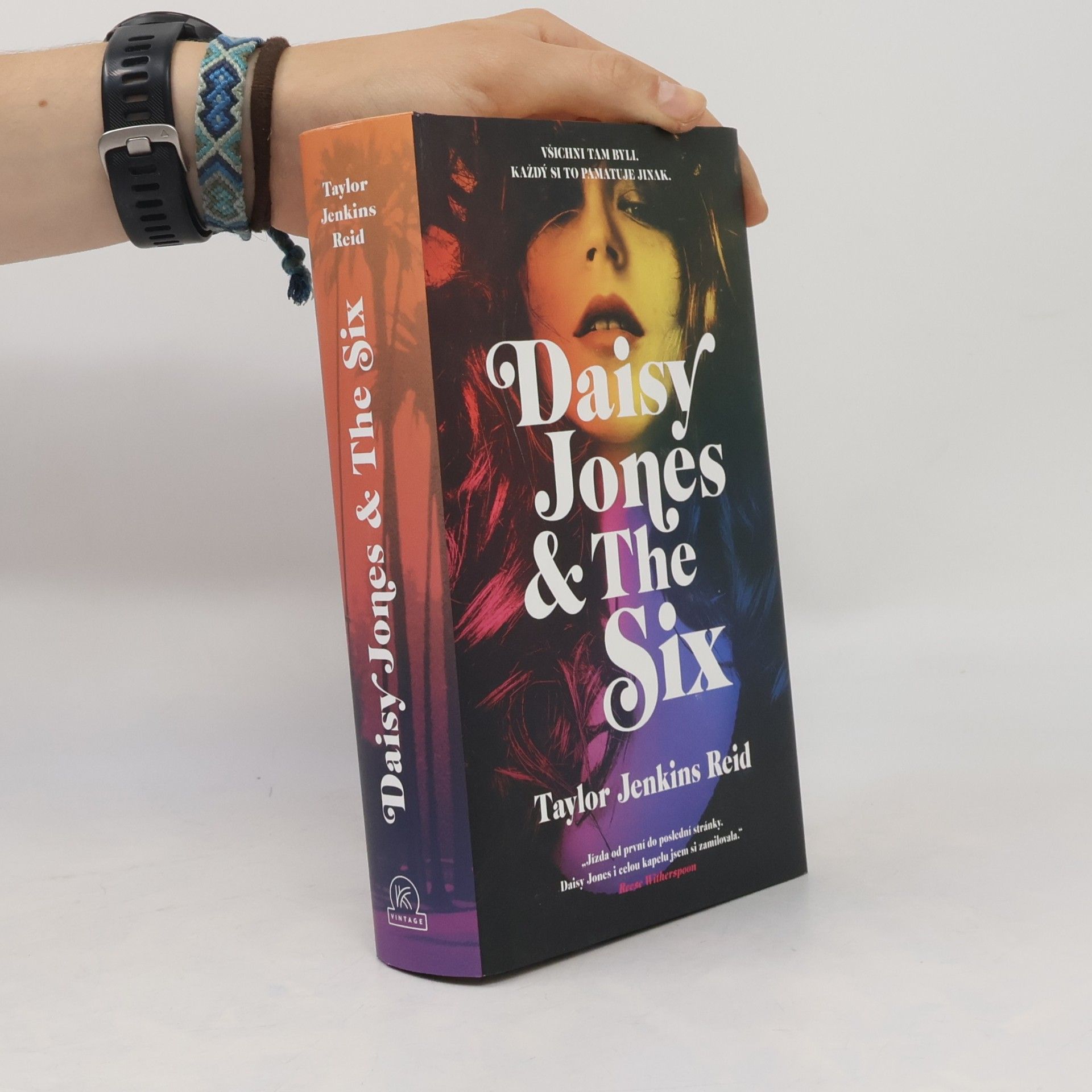 Taylor Jenkins Reid Daisy Jones & The Six