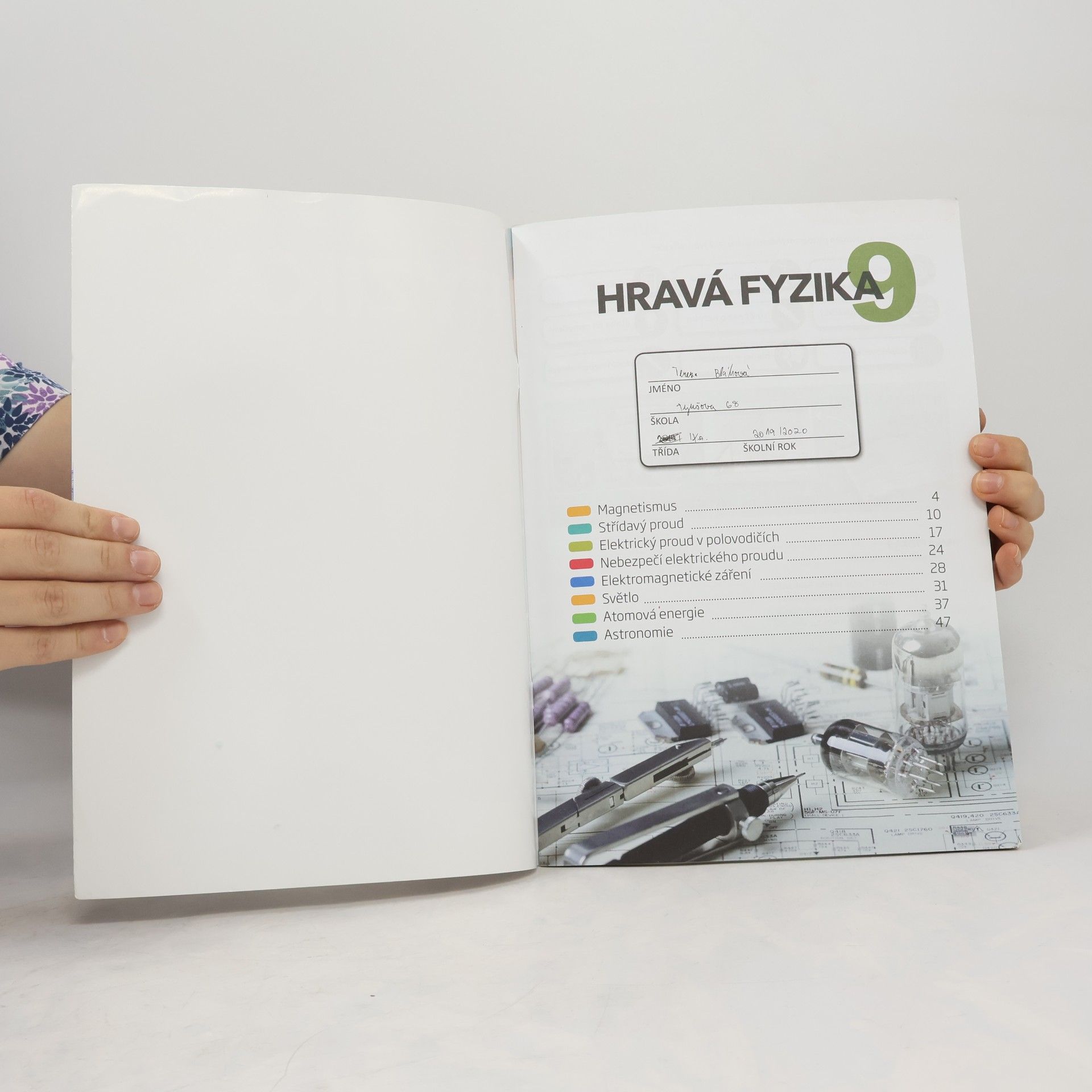 Helena Benkovská Hravá fyzika 9. Pracovní sešit