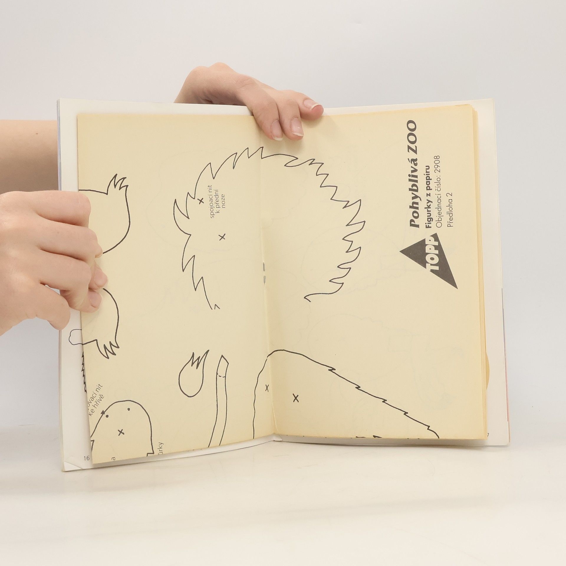 Helga Lucassen Pohyblivá ZOO: figurky z papíru