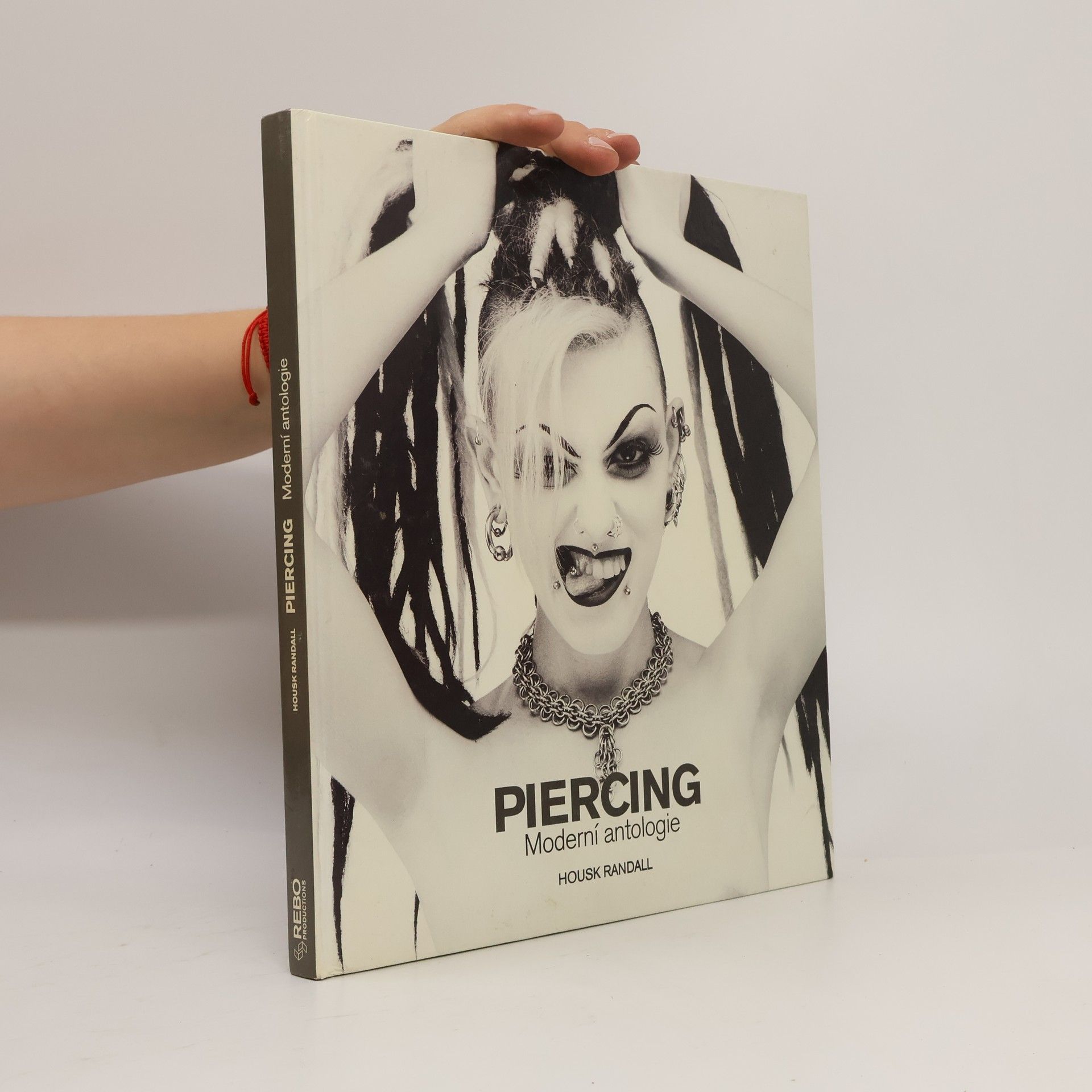 Housk Randall Piercing. Moderní antologie