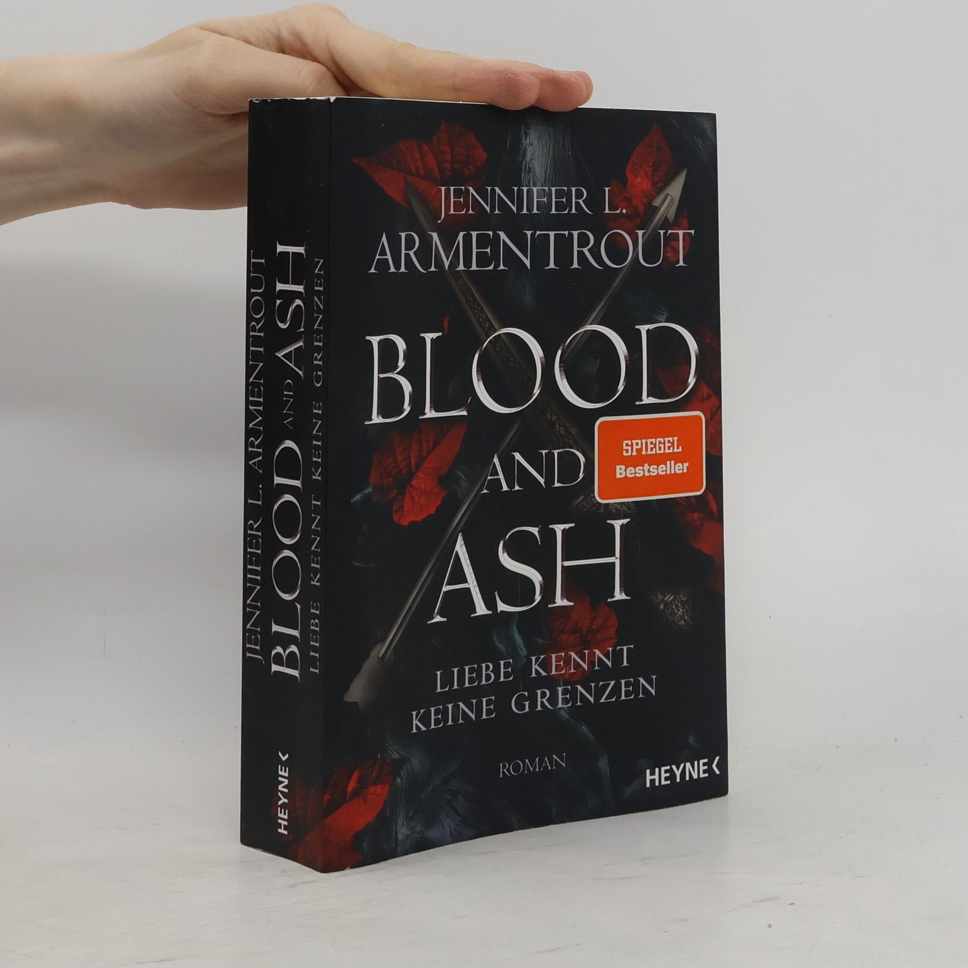 Jennifer Armentrout Blood and Ash
