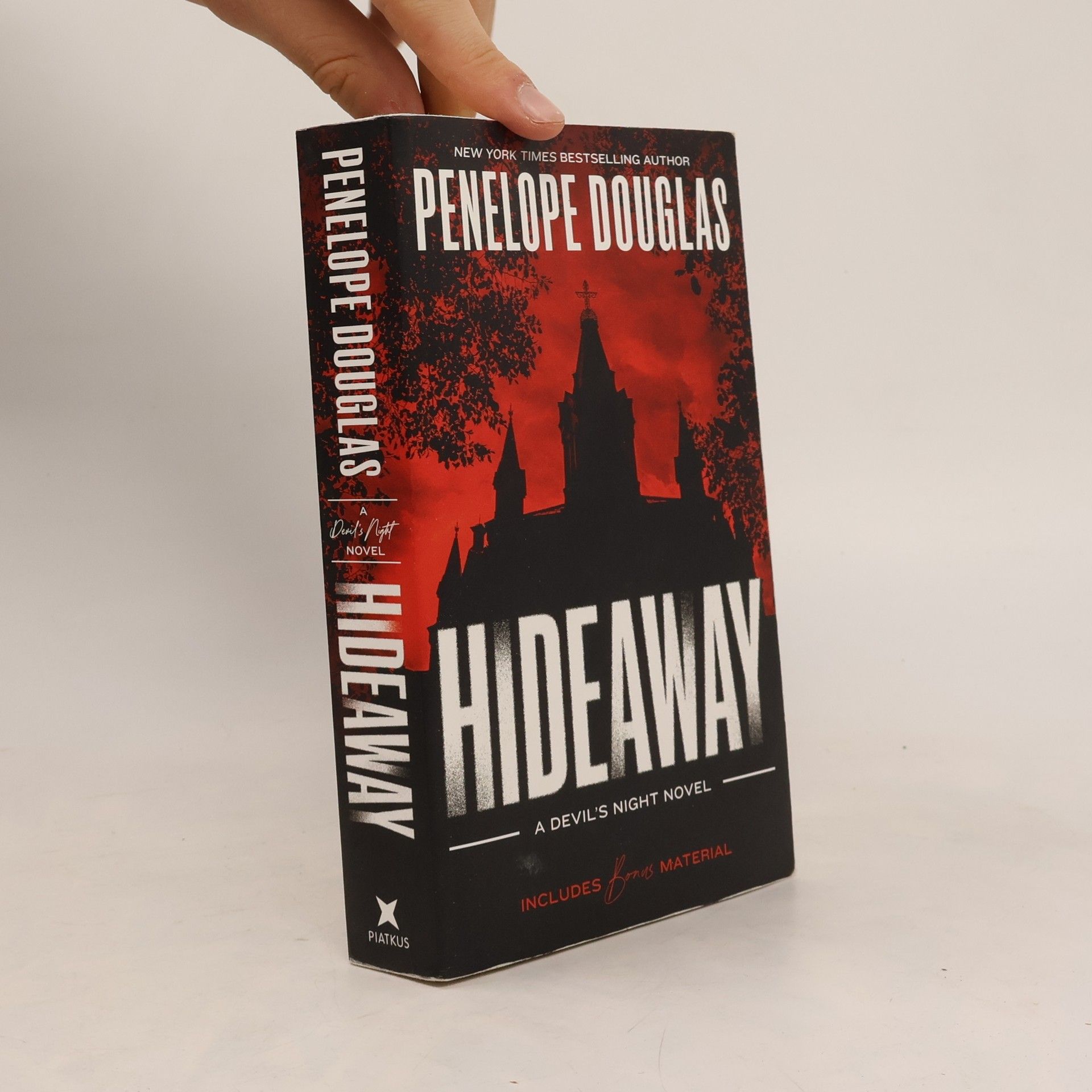 Penelope Douglas Hideaway: Devil's Night