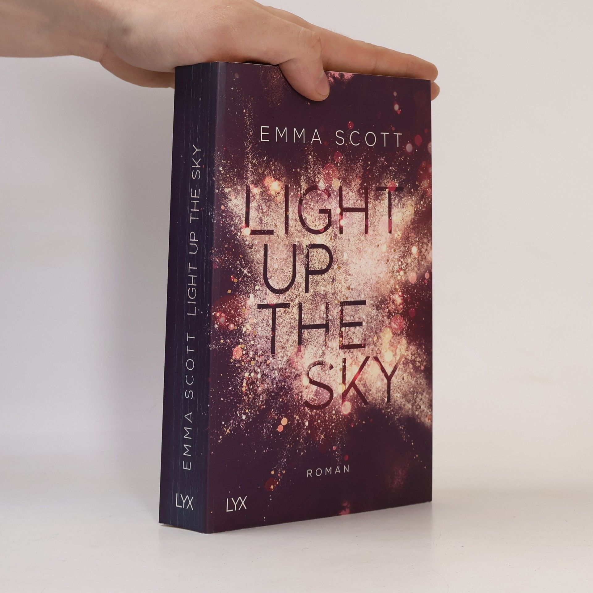 Emma Scott Light up the Sky