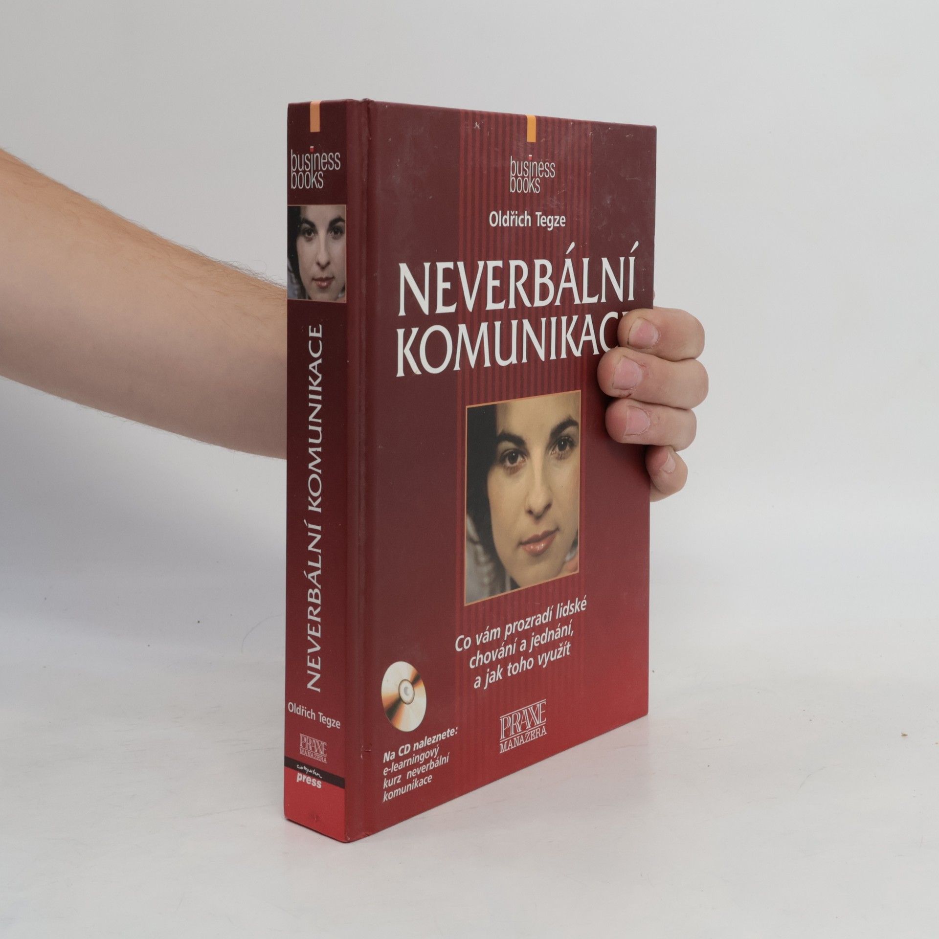 Oldřich Tegze Neverbální komunikace