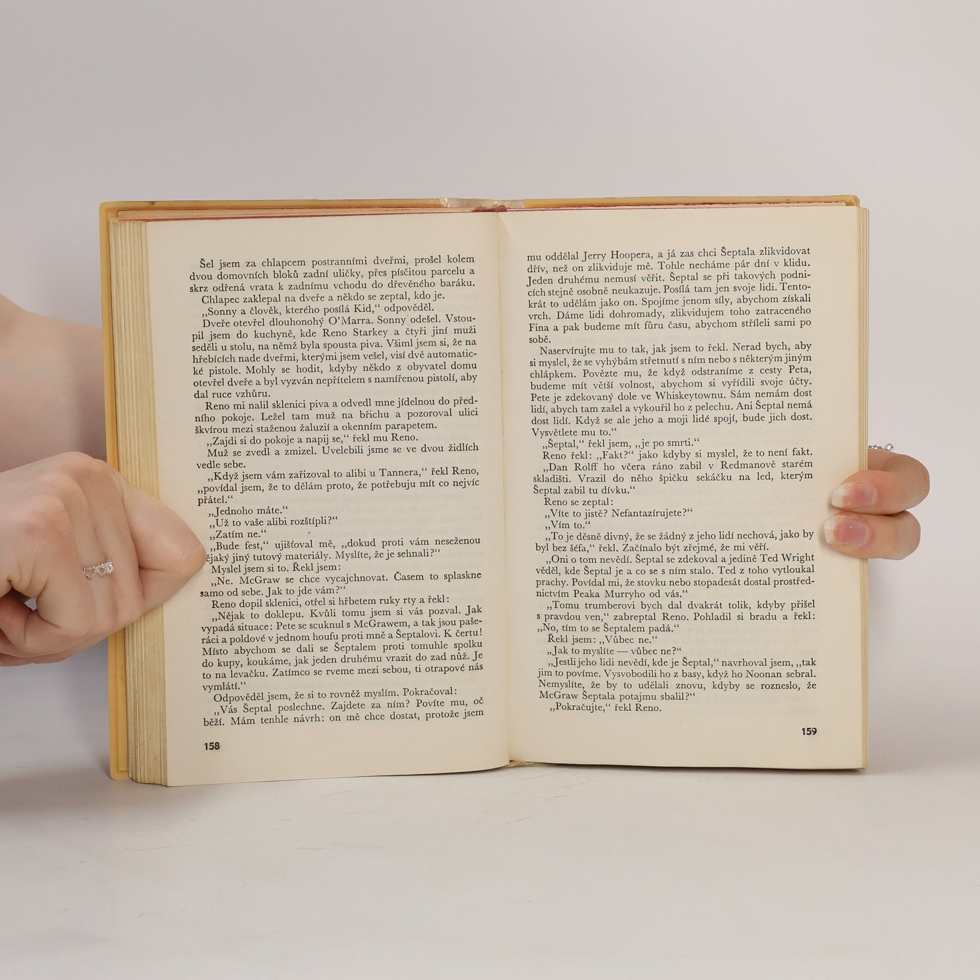 Dashiell Hammett Tři krvavé historie
