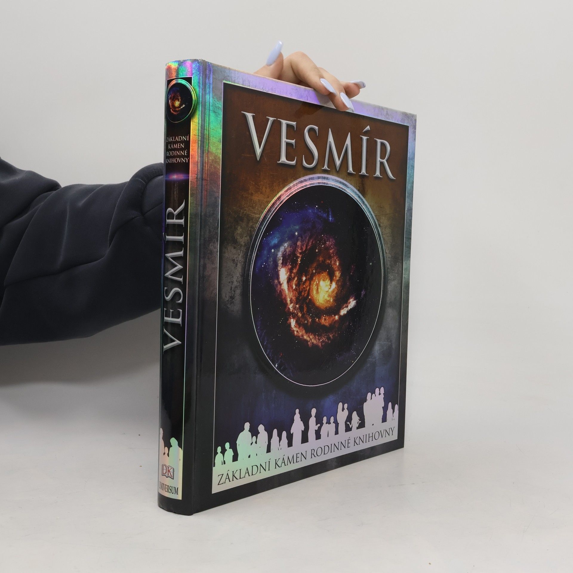 Martin J. Rees Vesmír: základní kámen rodinné knihovny