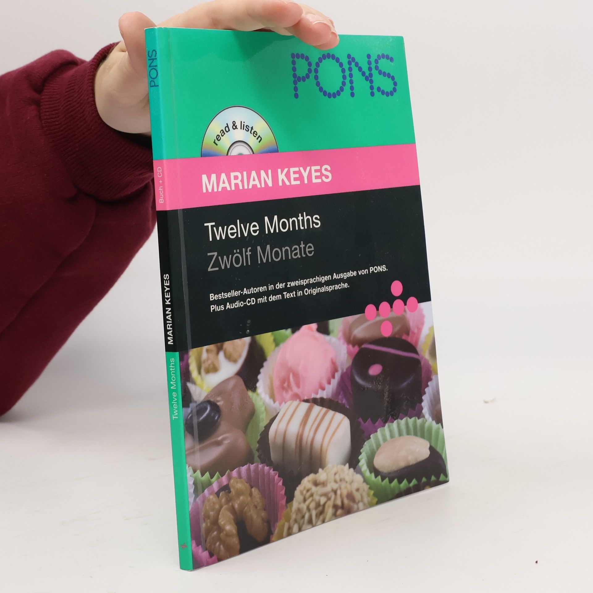 Twelve Months: Bestseller-Autoren in der zweisprachigen Ausgabe von PONS. Plus Audio-CD mit dem Text in Originalsprache.