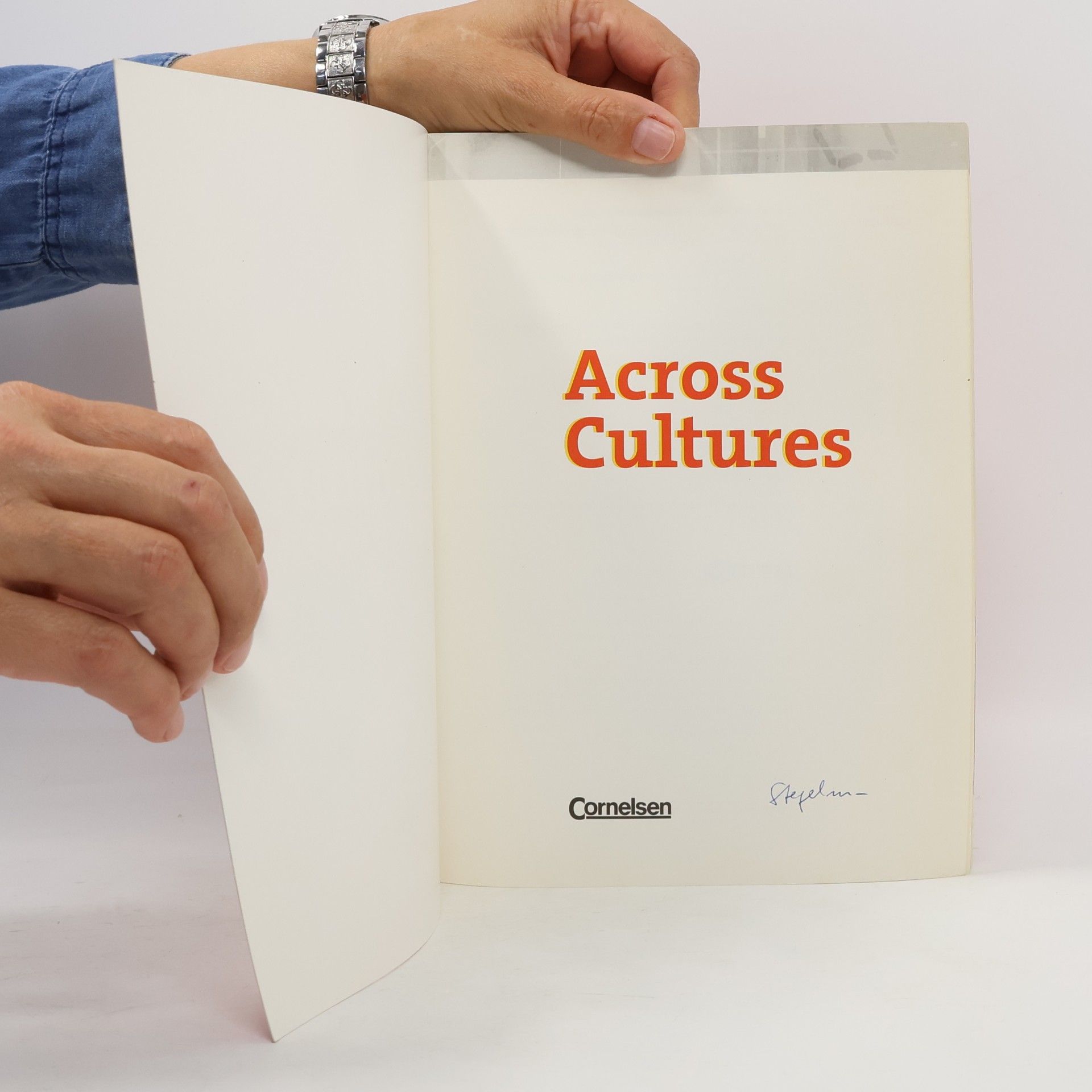 Nicole Schüttauf Across Cultures