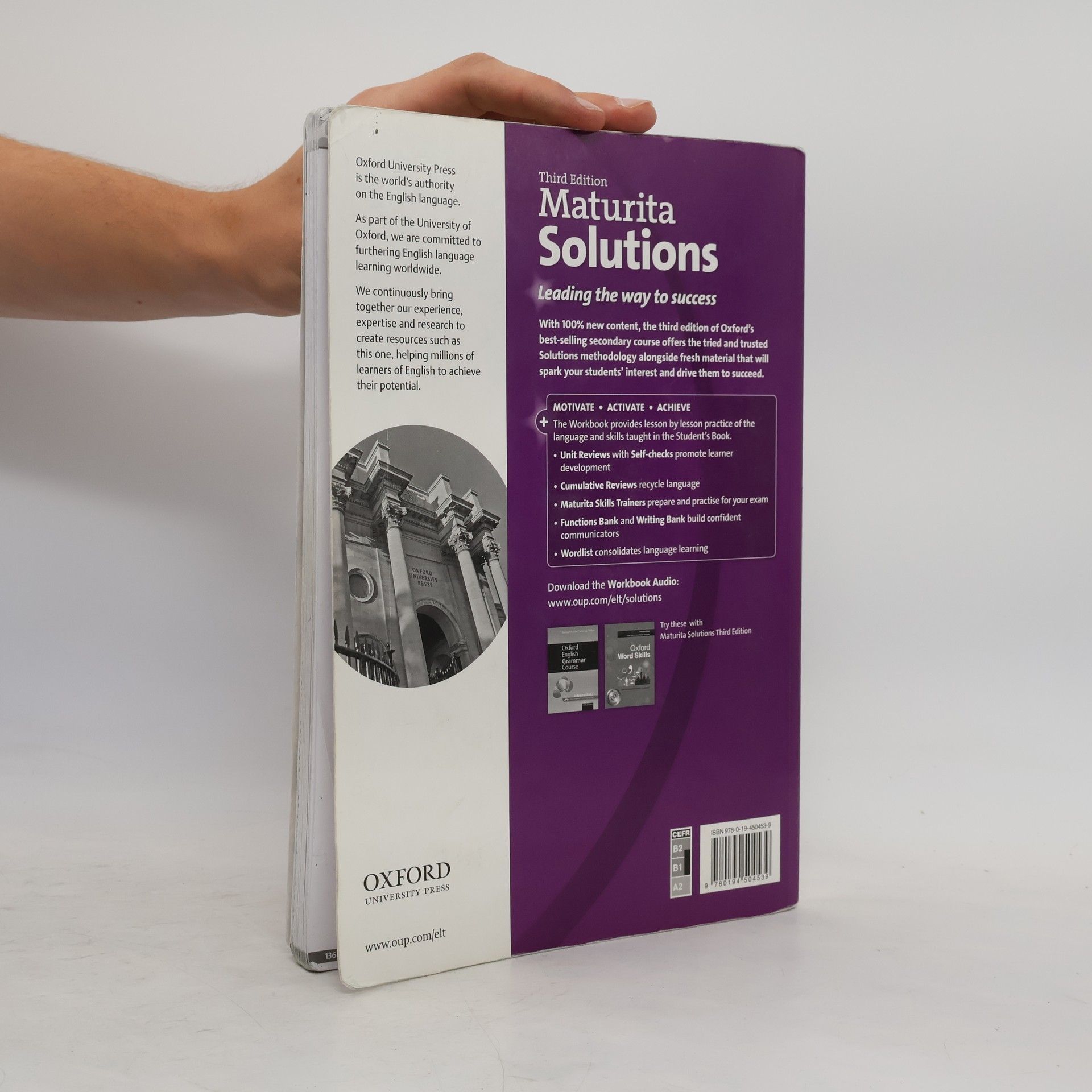 Kolektiv autorů Maturita Solutions: Intermediate - Workbook