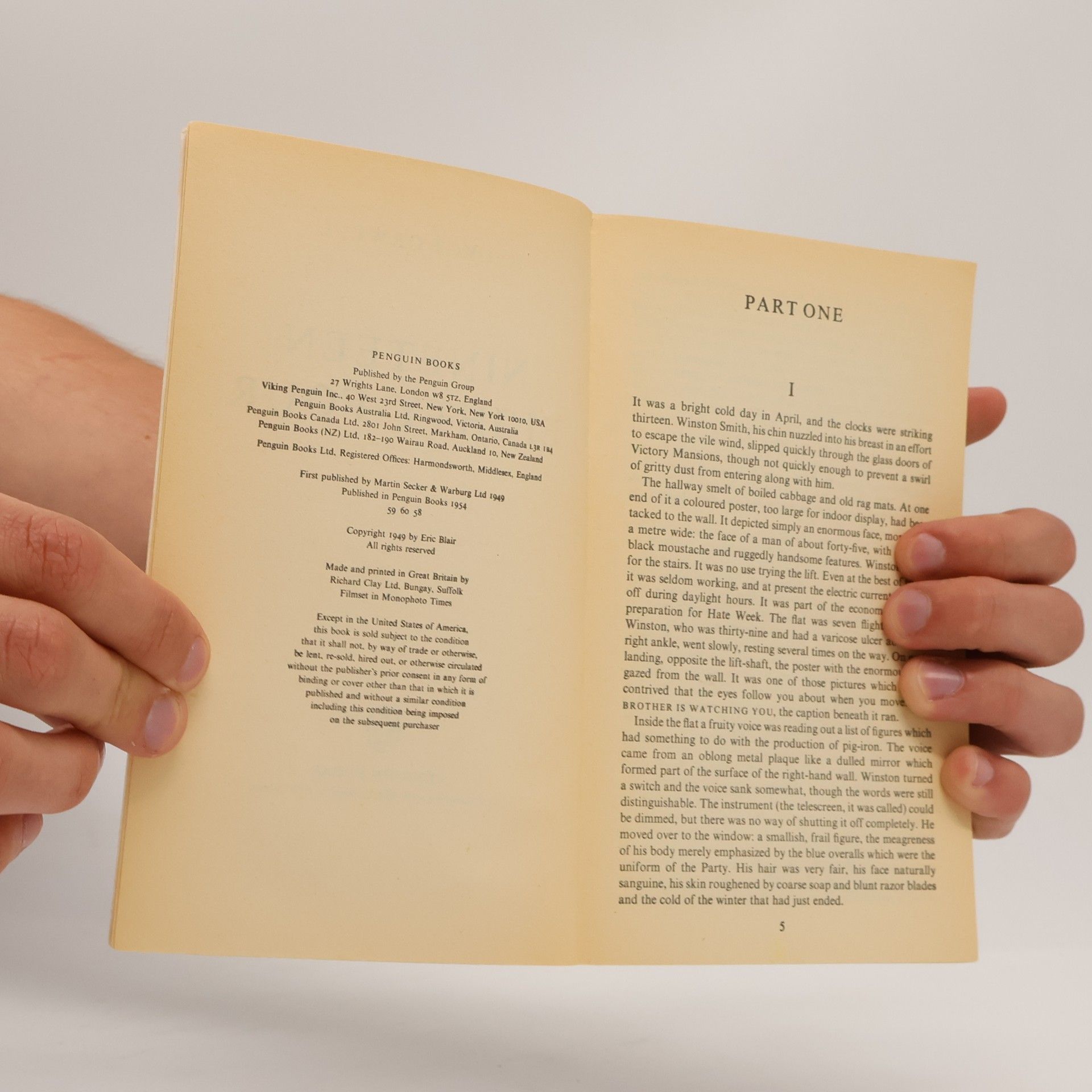 George Orwell Nineteen Eighty-Four