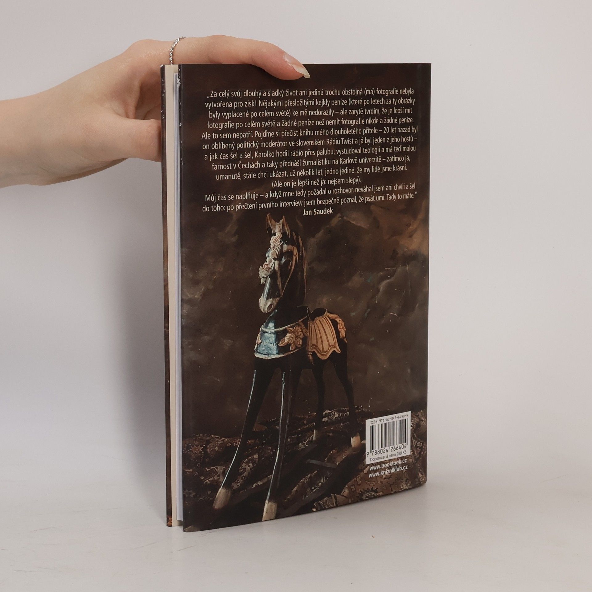 Karol Lovaš Jan Saudek: Mystik: Fotograf, kterého se dotkl Bůh