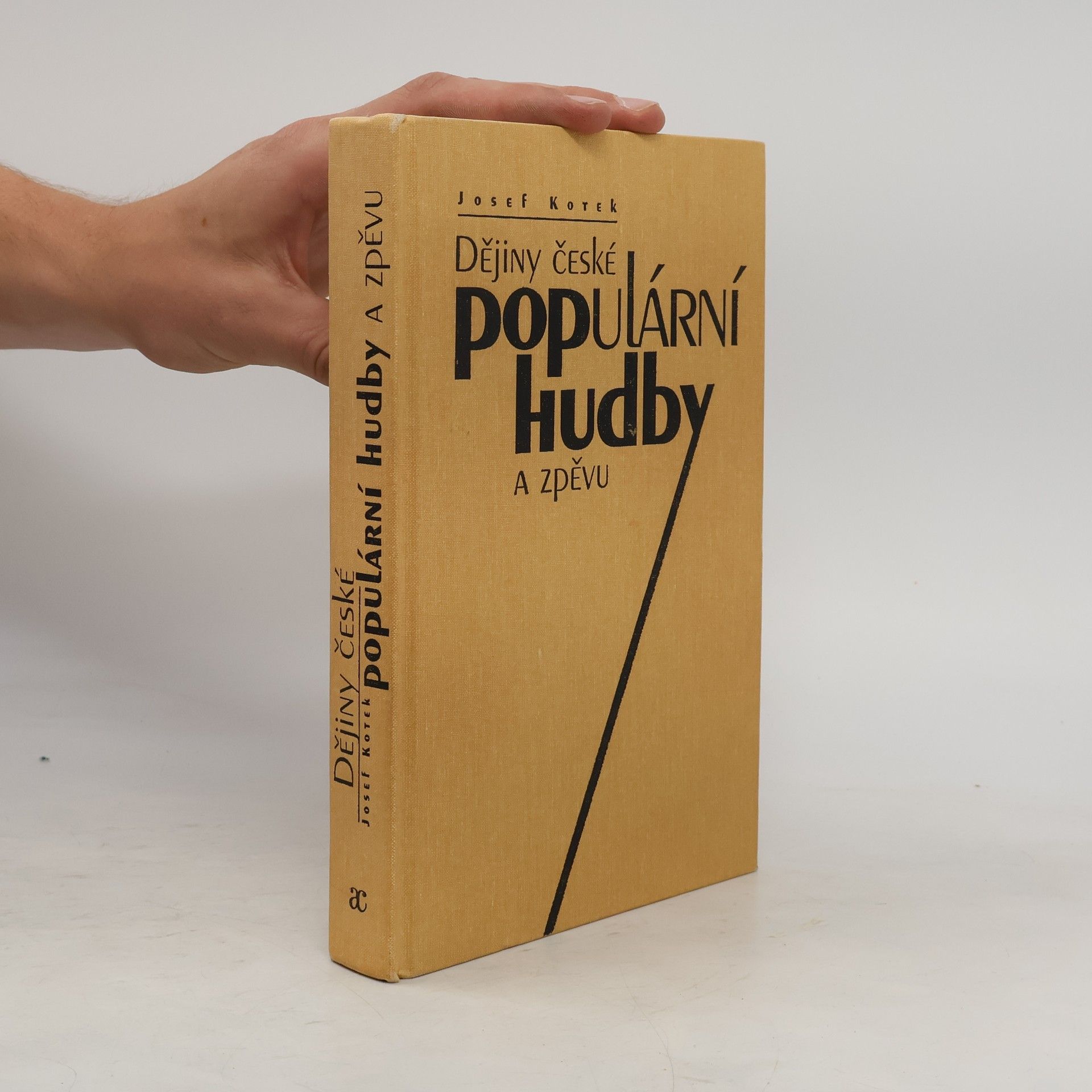 Josef Kotek Dějiny české populární hudby a zpěvu (1918-1968)