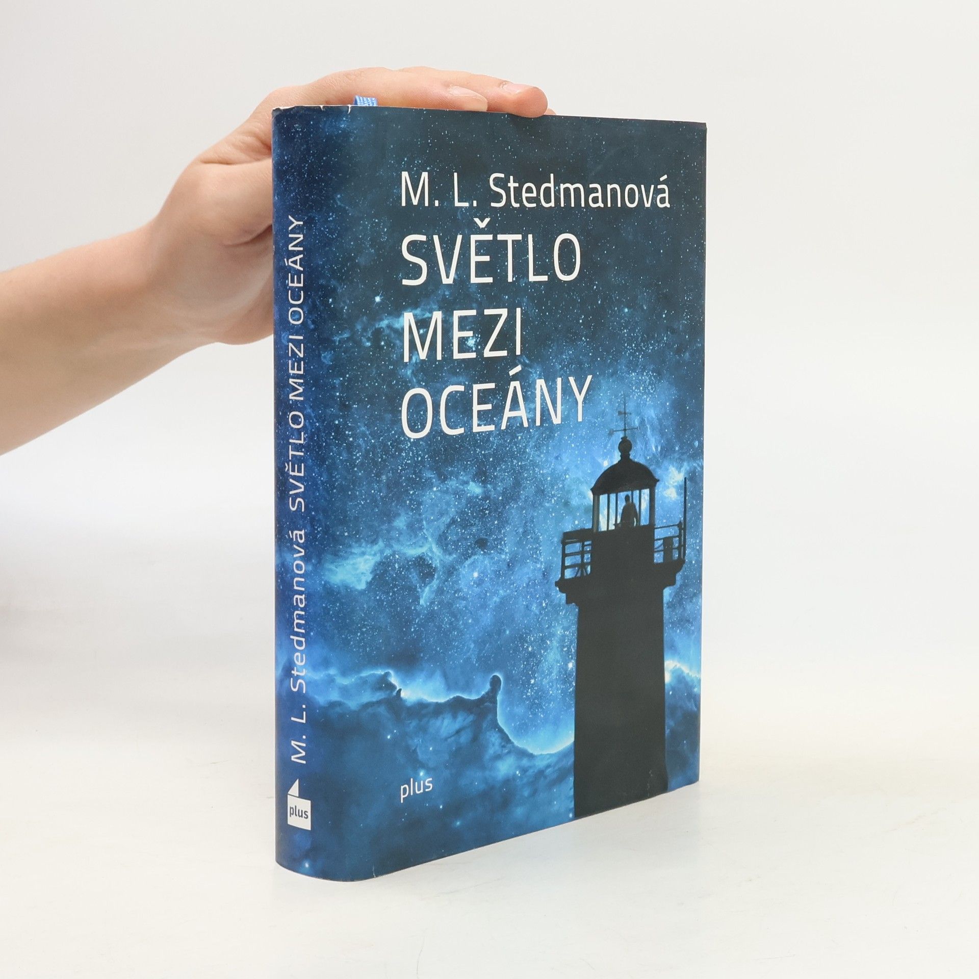 M. L. Stedman Světlo mezi oceány