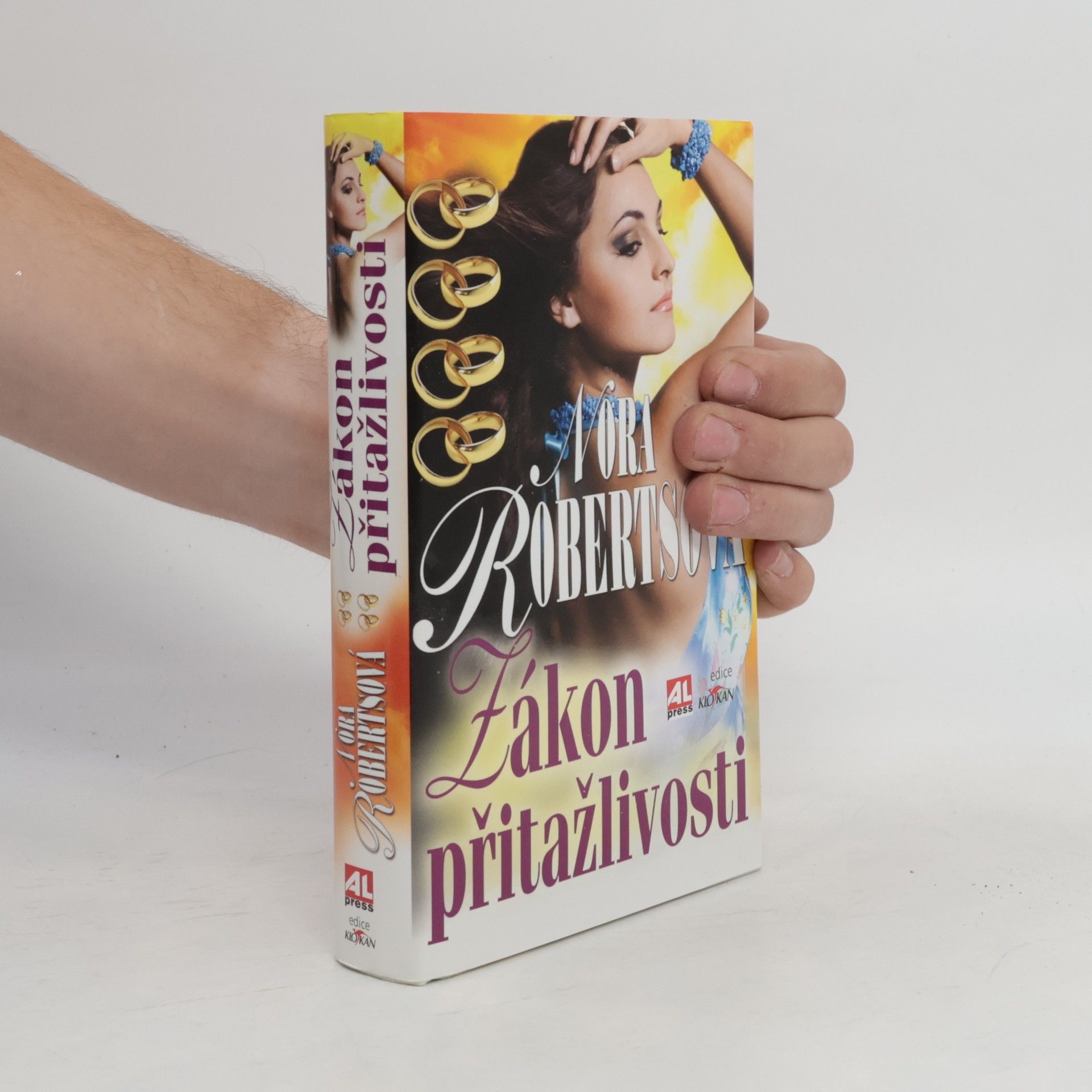 Nora Roberts Zákon přitažlivosti