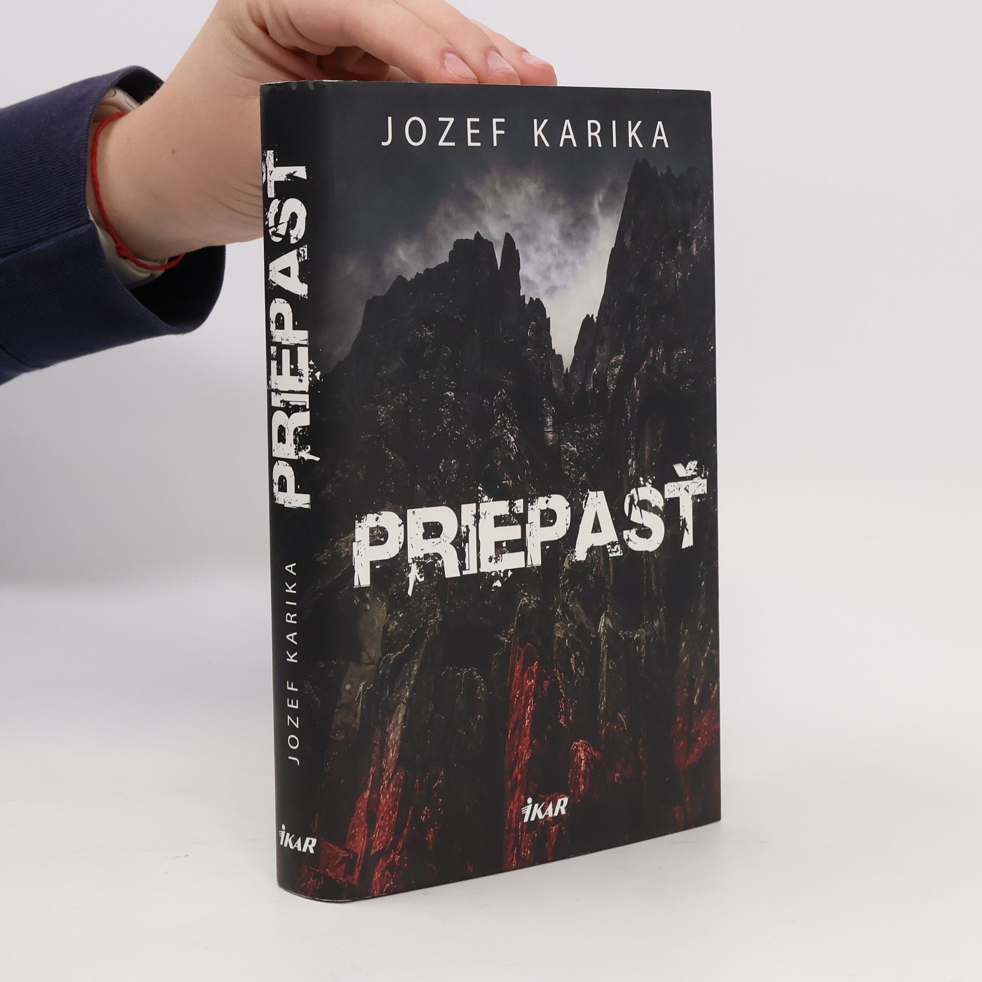 Jozef Karika Priepasť