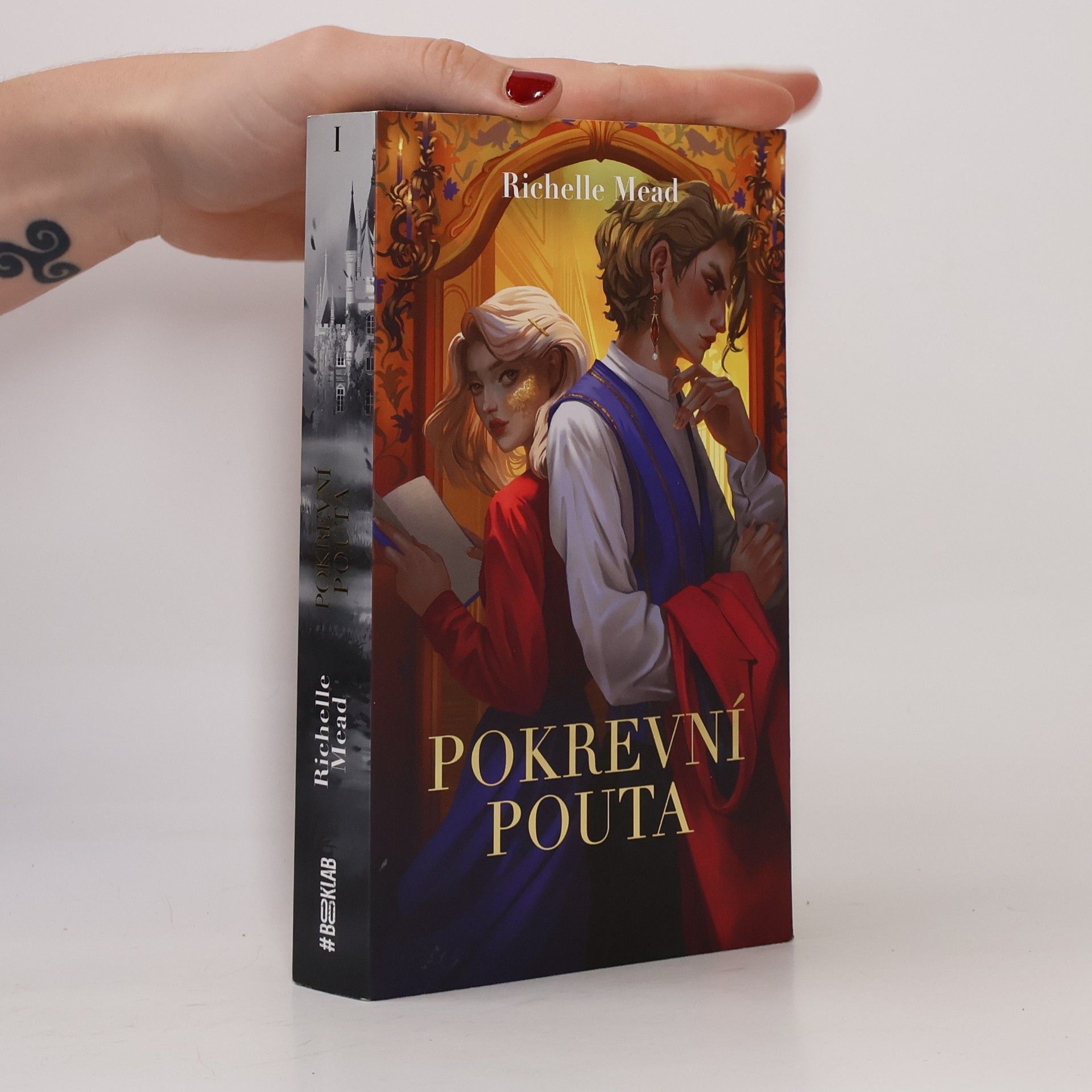 Richelle Mead Pokrevní pouta