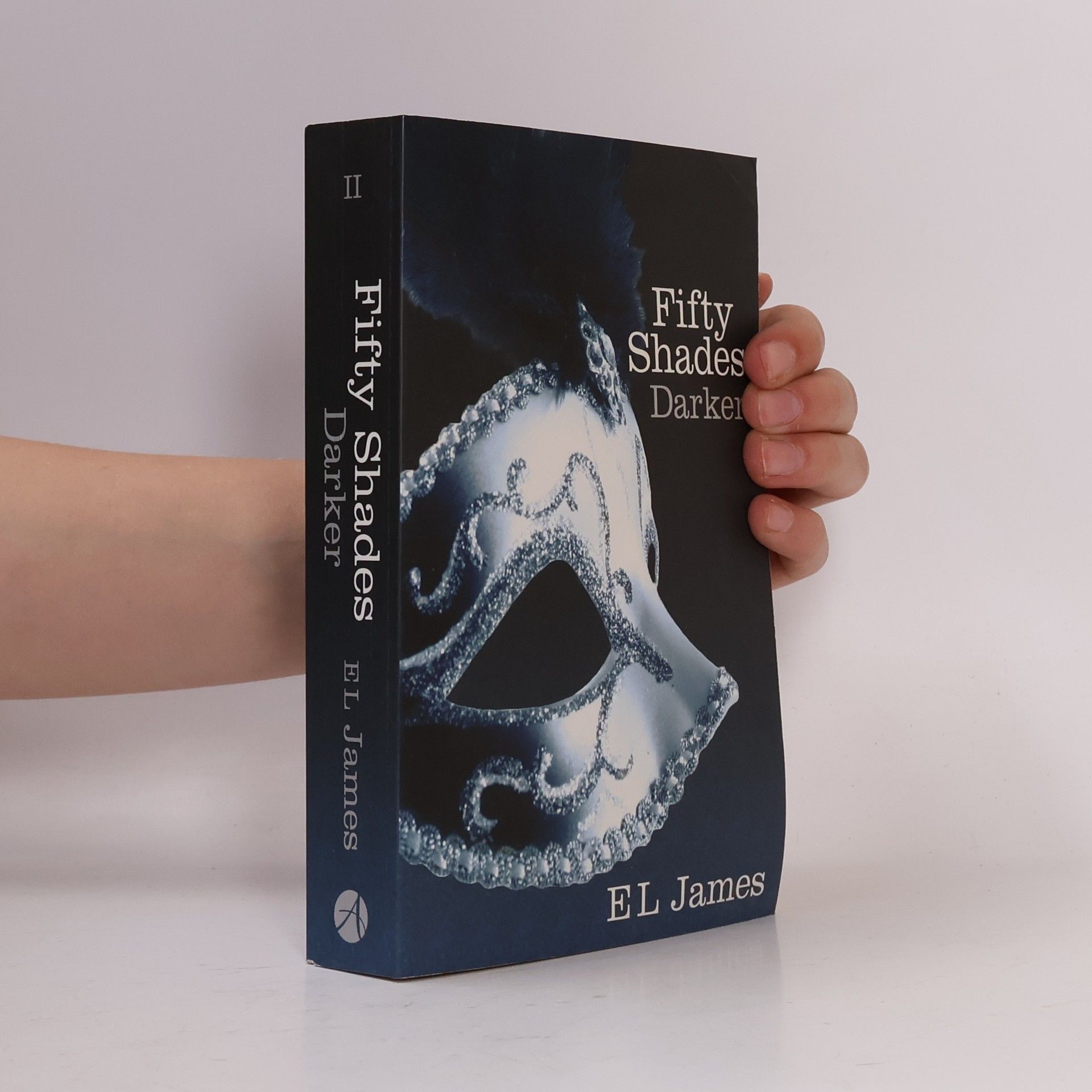 E. L. James Fifty Shades Darker
