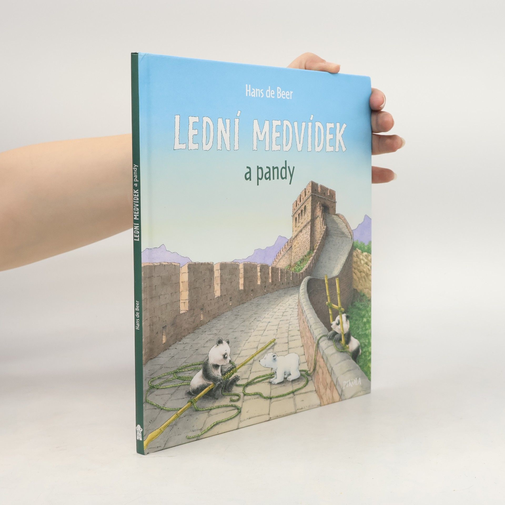 Hans de Beer Lední medvídek a pandy
