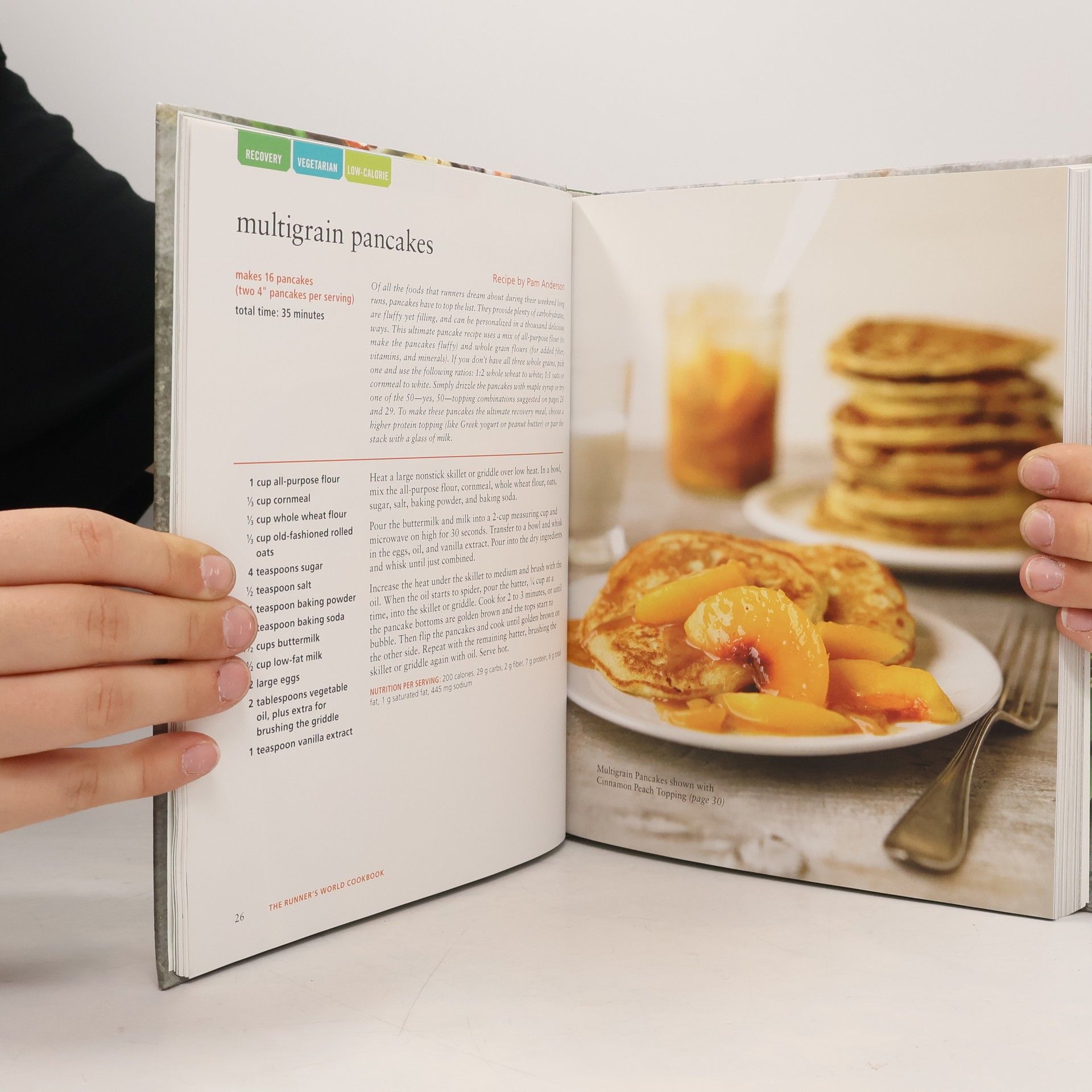 Joanna Sayago Golub The runner's world cookbook