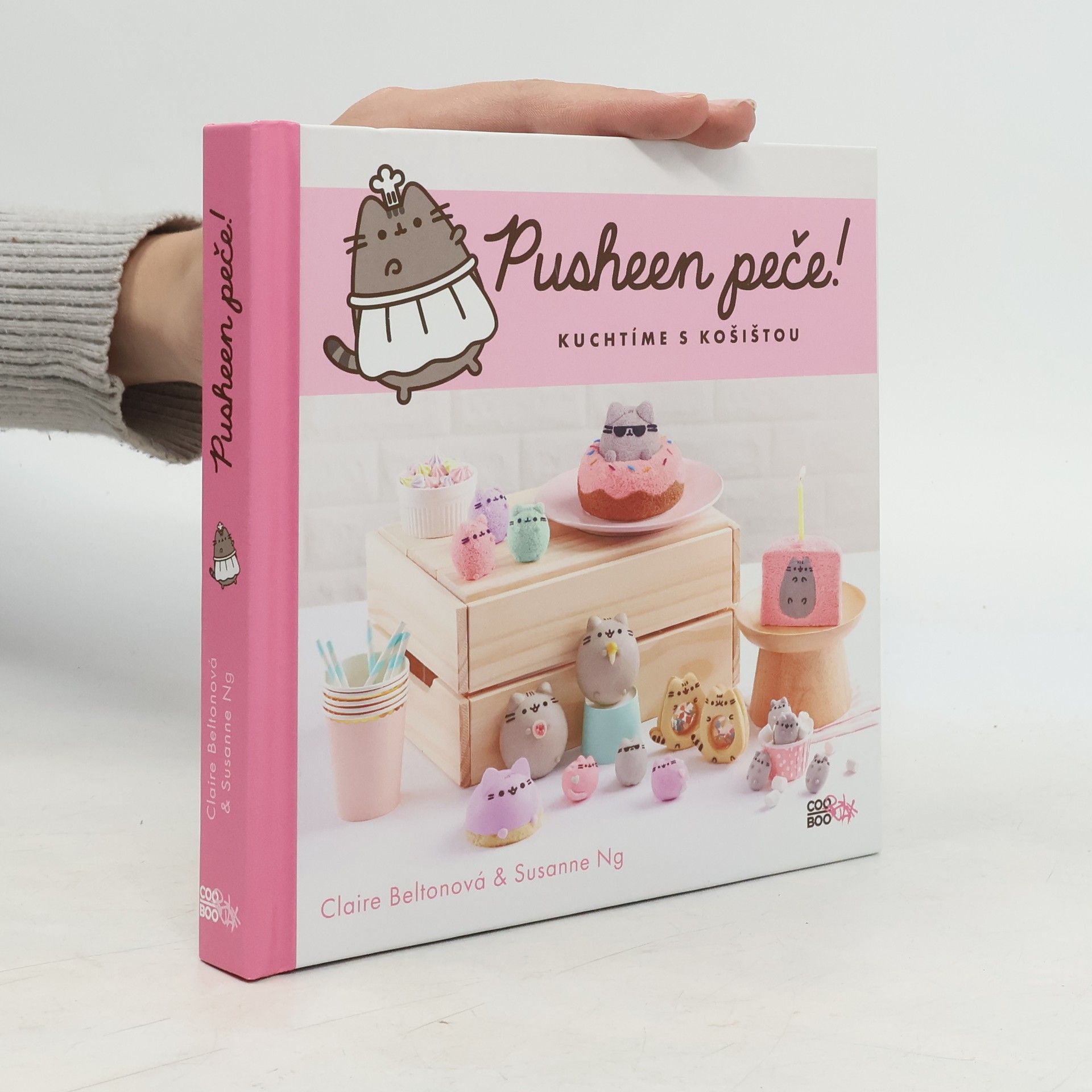 Susanne Ng Pusheen peče!