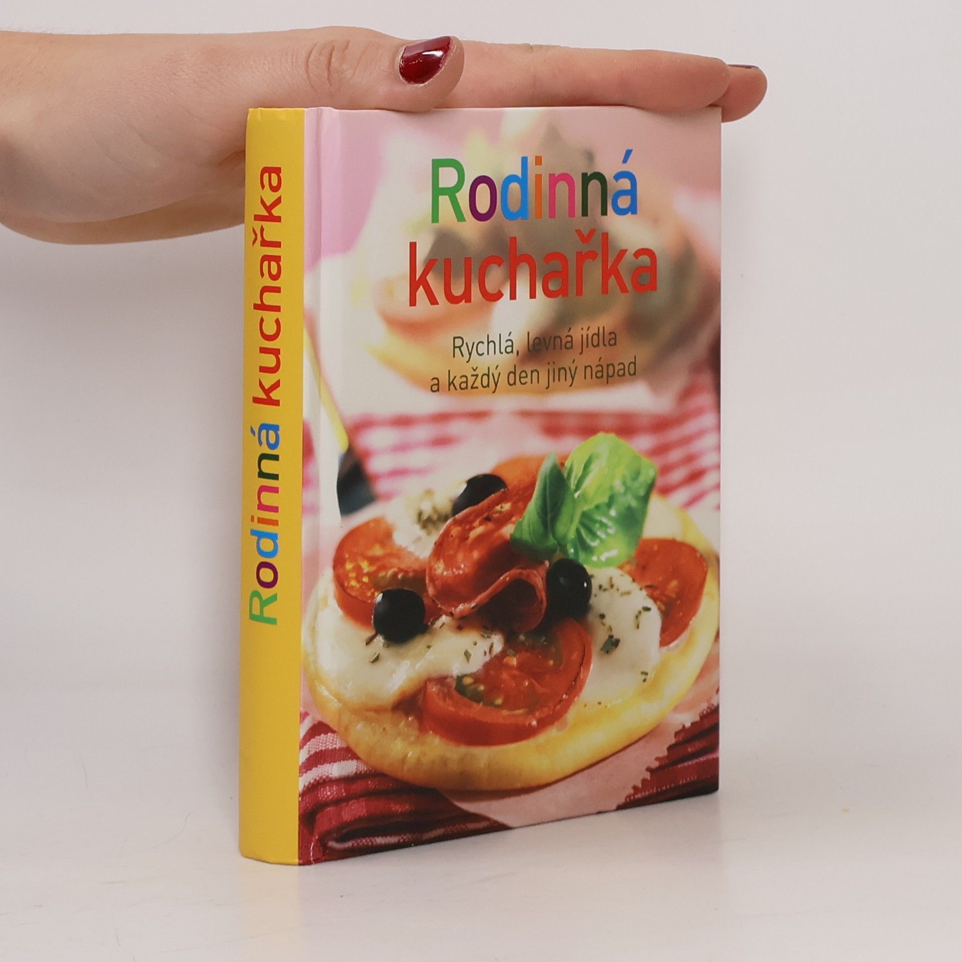 Kolektiv autorů Rodinná kuchařka