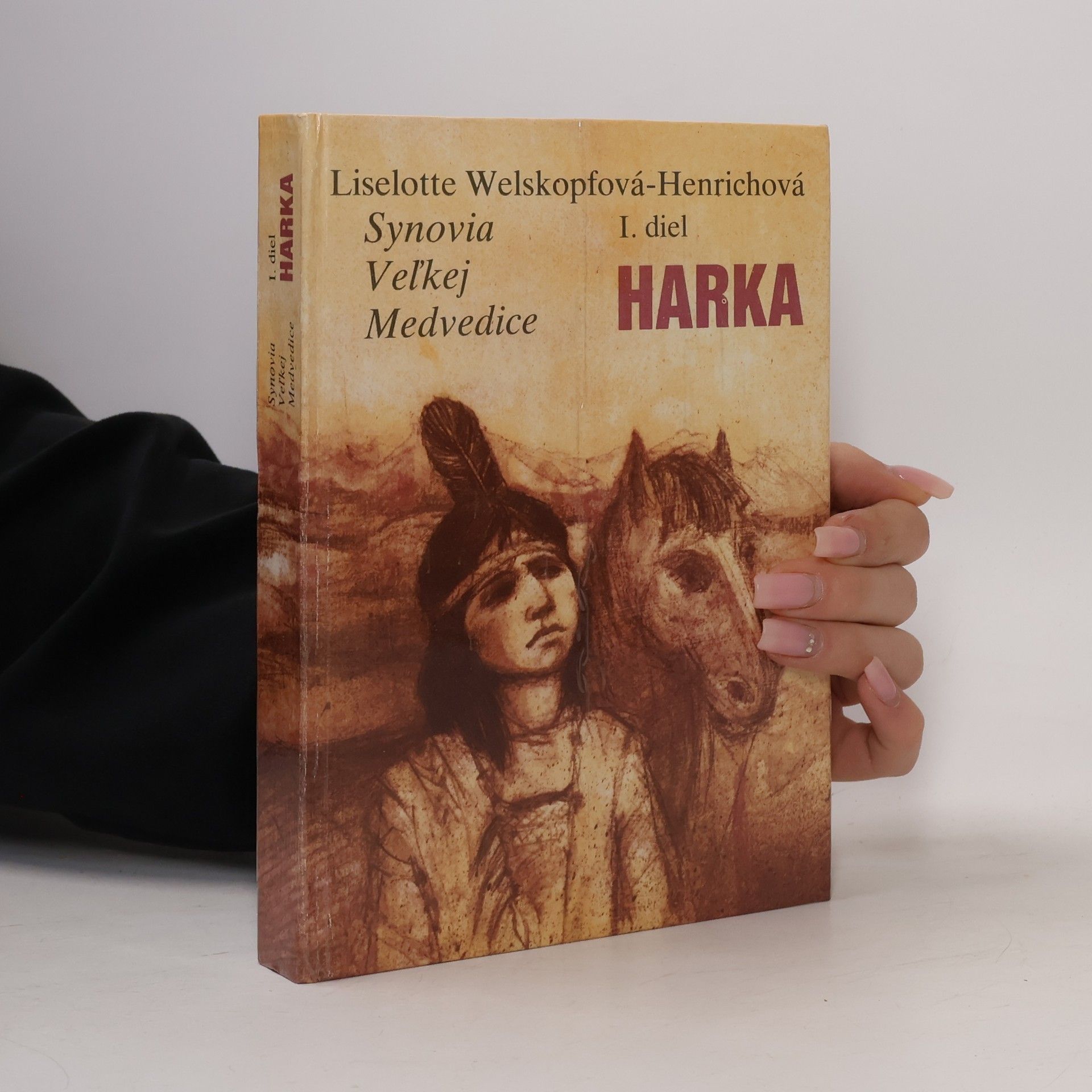 Liselotte Welskopfová-Henrichová Harka. Synovia Veľkej Medvedice I.