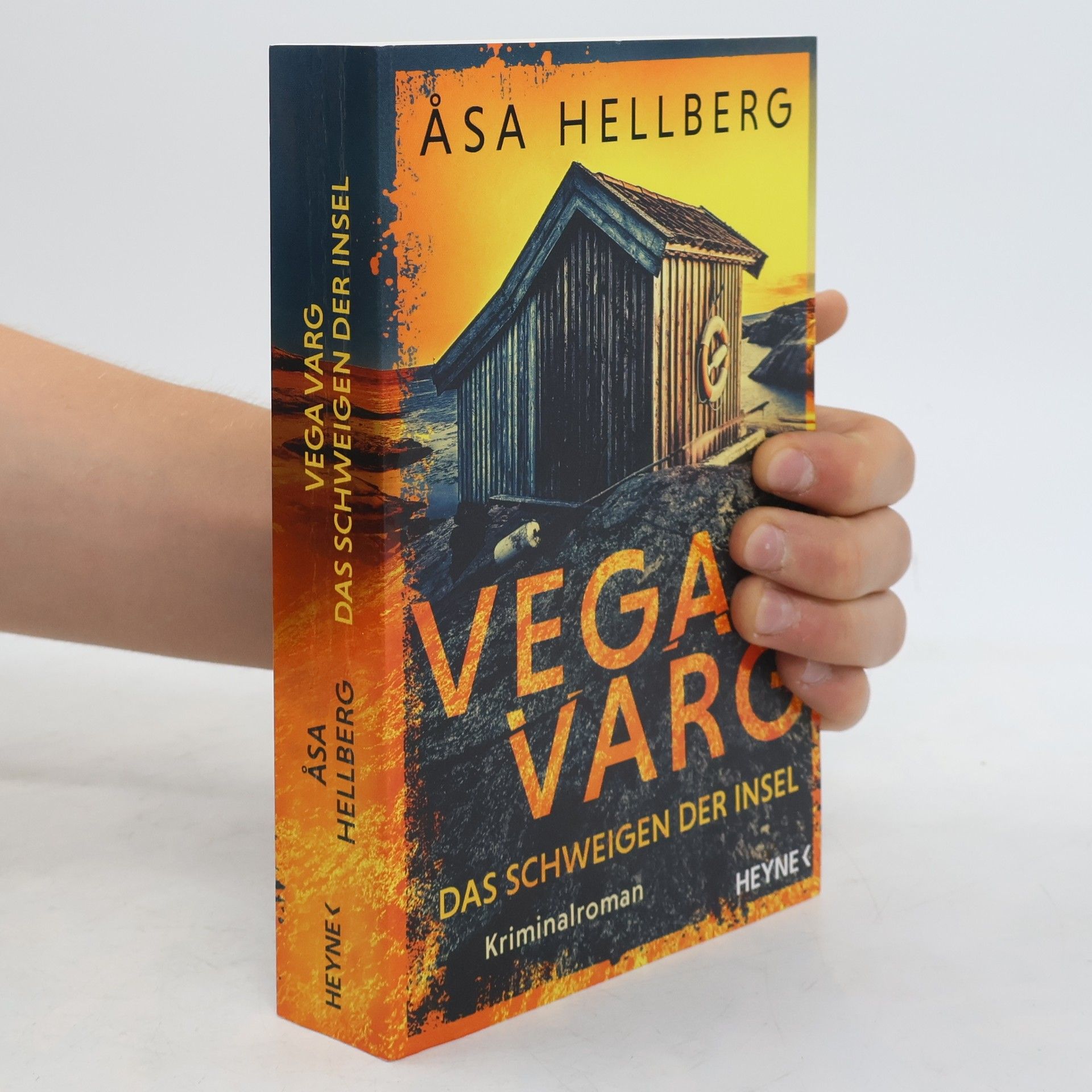 Åsa Hellberg Die Vega-Varg-Reihe - 1: Vega Varg – Das Schweigen der Insel