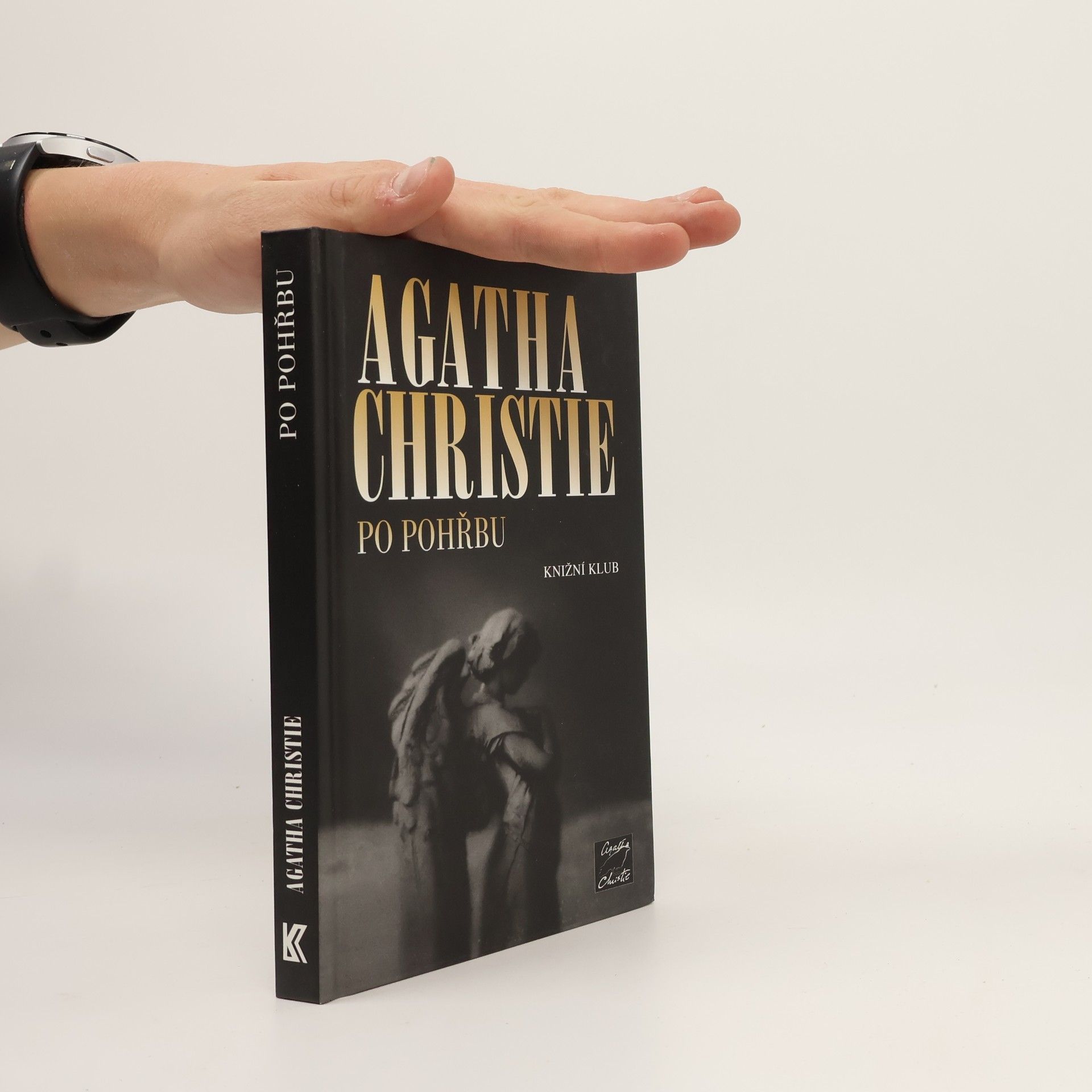 Agatha Christie Po pohřbu