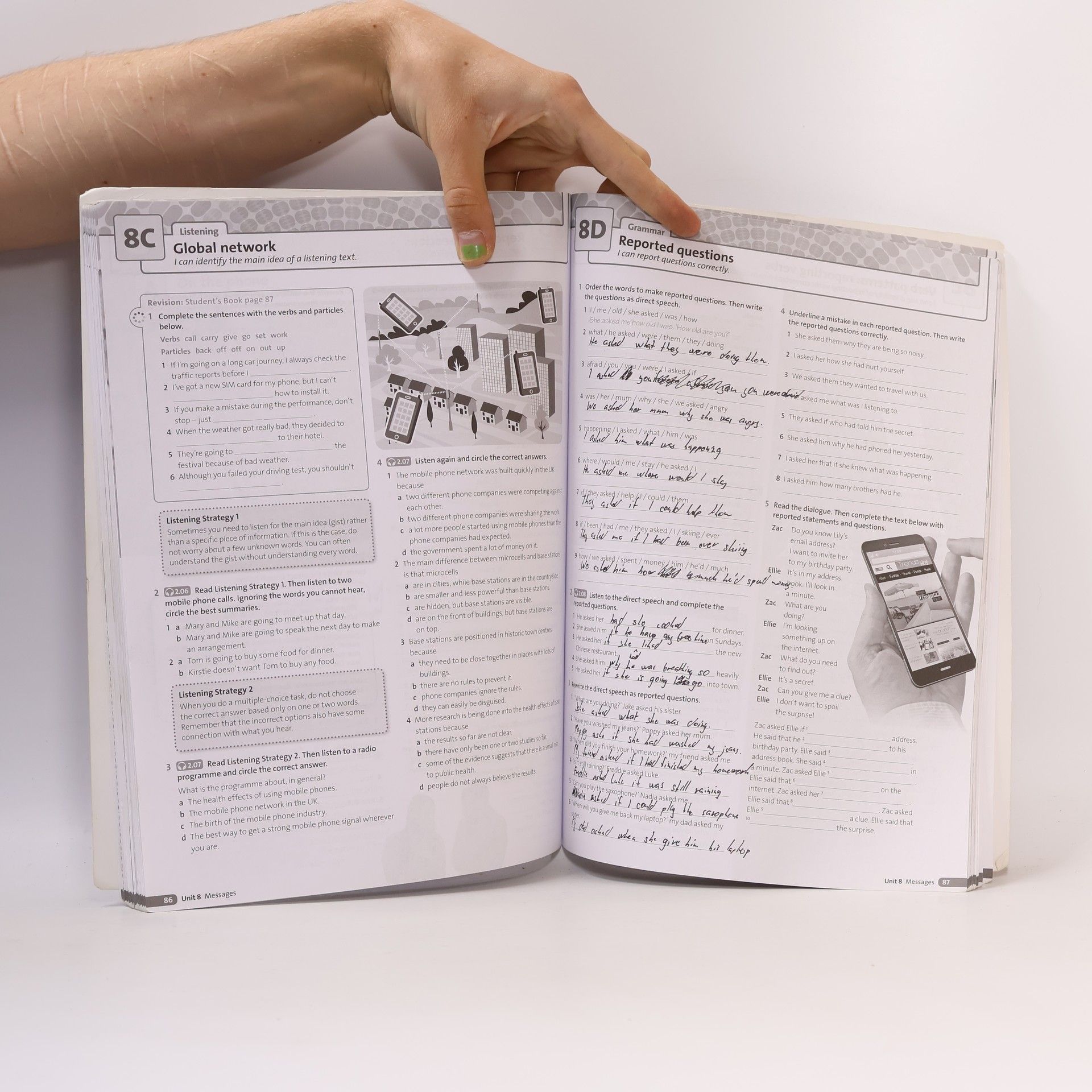 Autorenkollektiv Maturita Solutions: Intermediate - Workbook