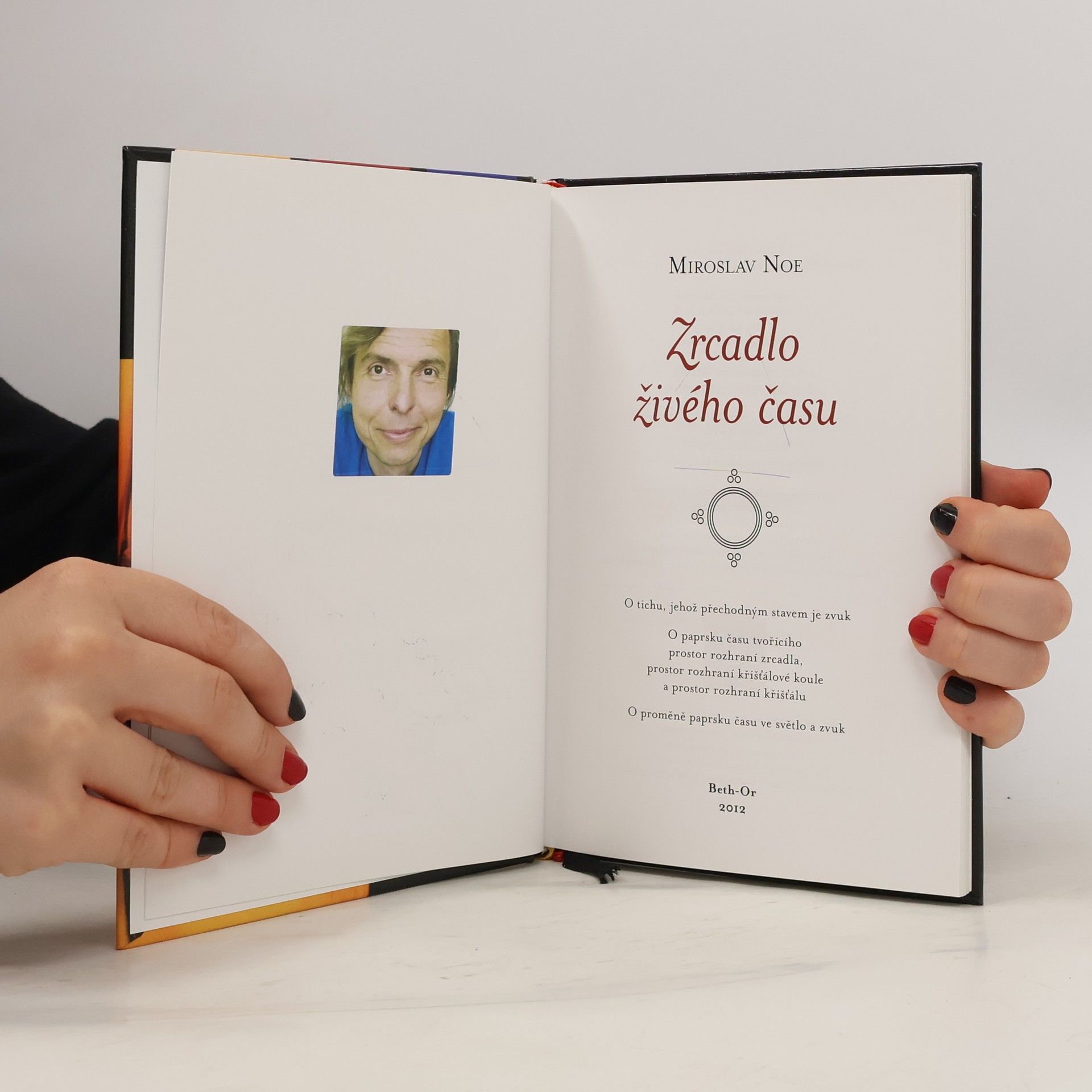 Miroslav Noe Zrcadlo živého času