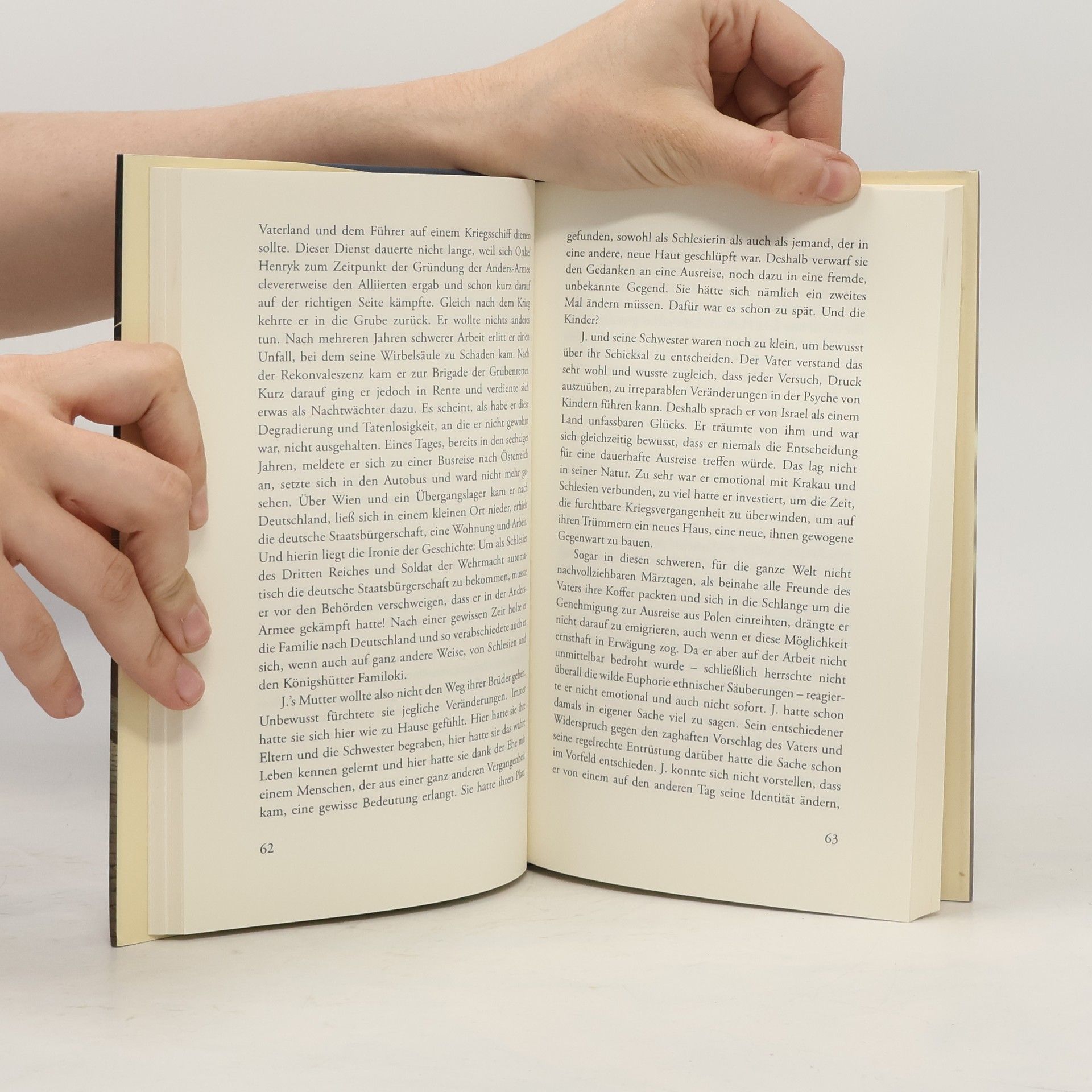 Julian Kornhauser Zuhause, Traum und Kinderspiele