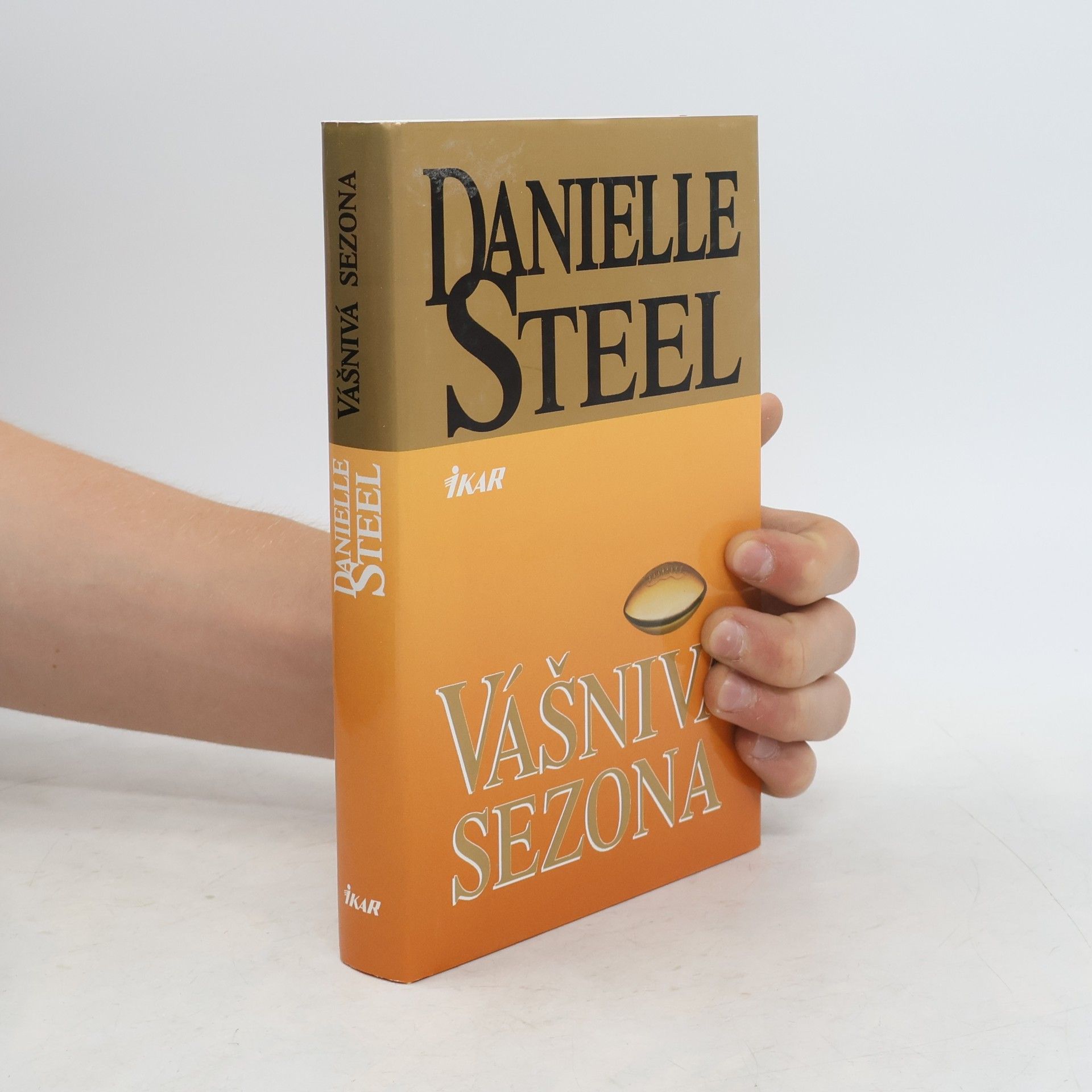 Danielle Steel Vášnivá sezona