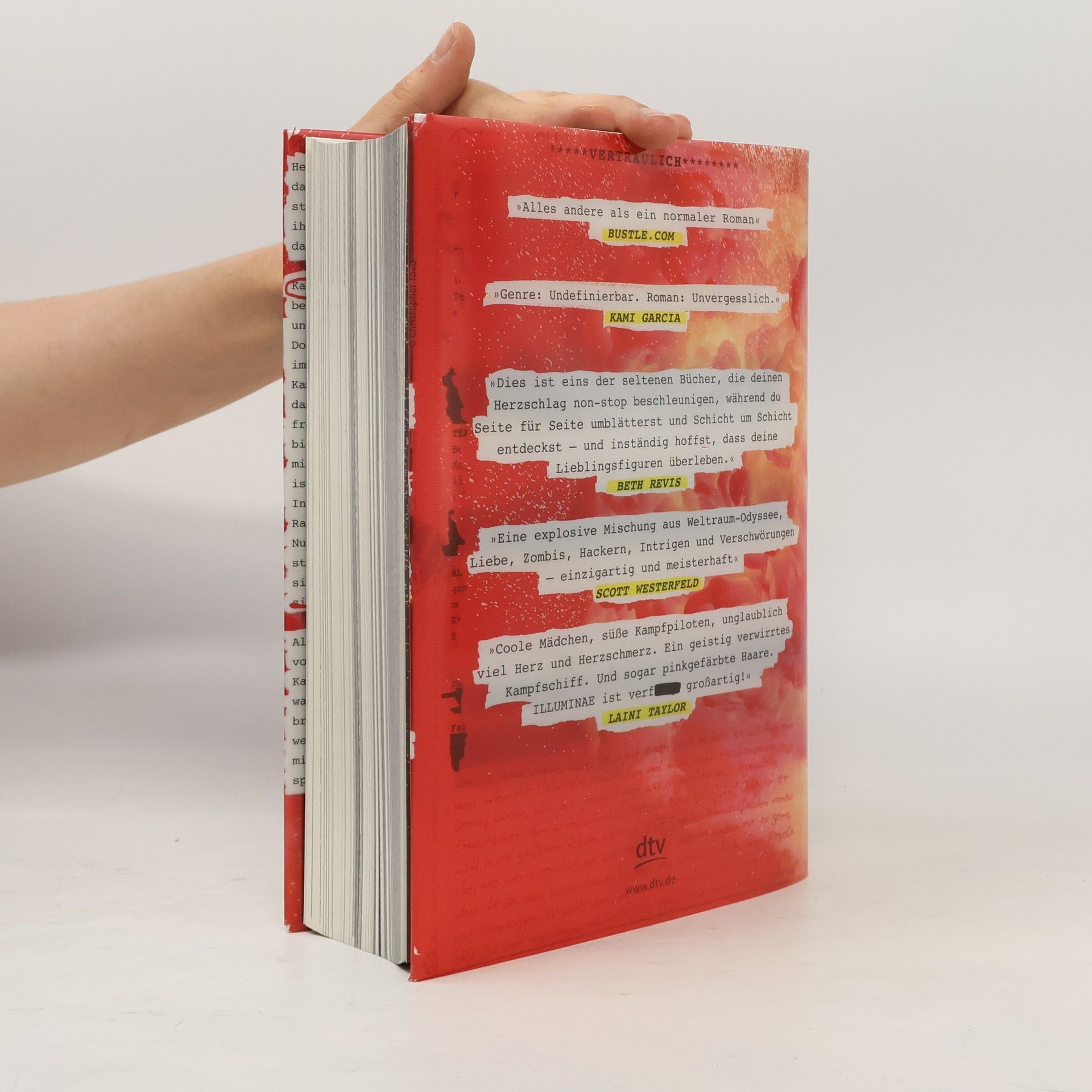 Amie Kaufman Illuminae