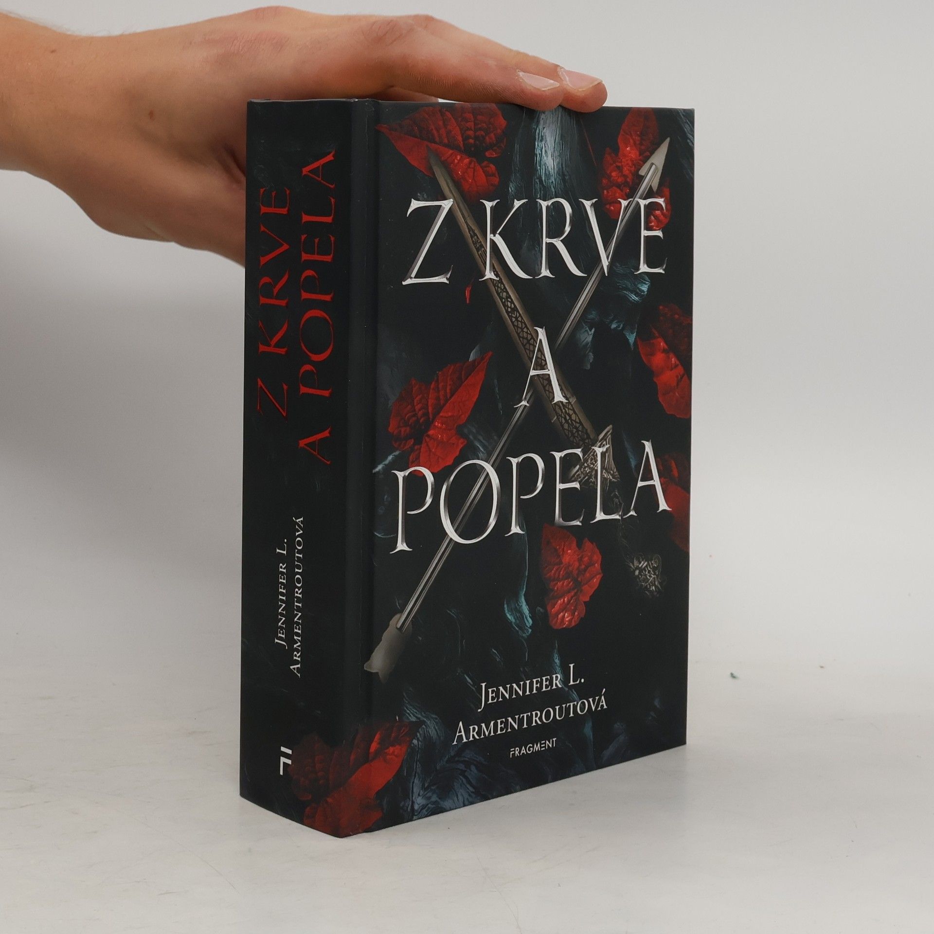 Jennifer Armentrout Z krve a popela