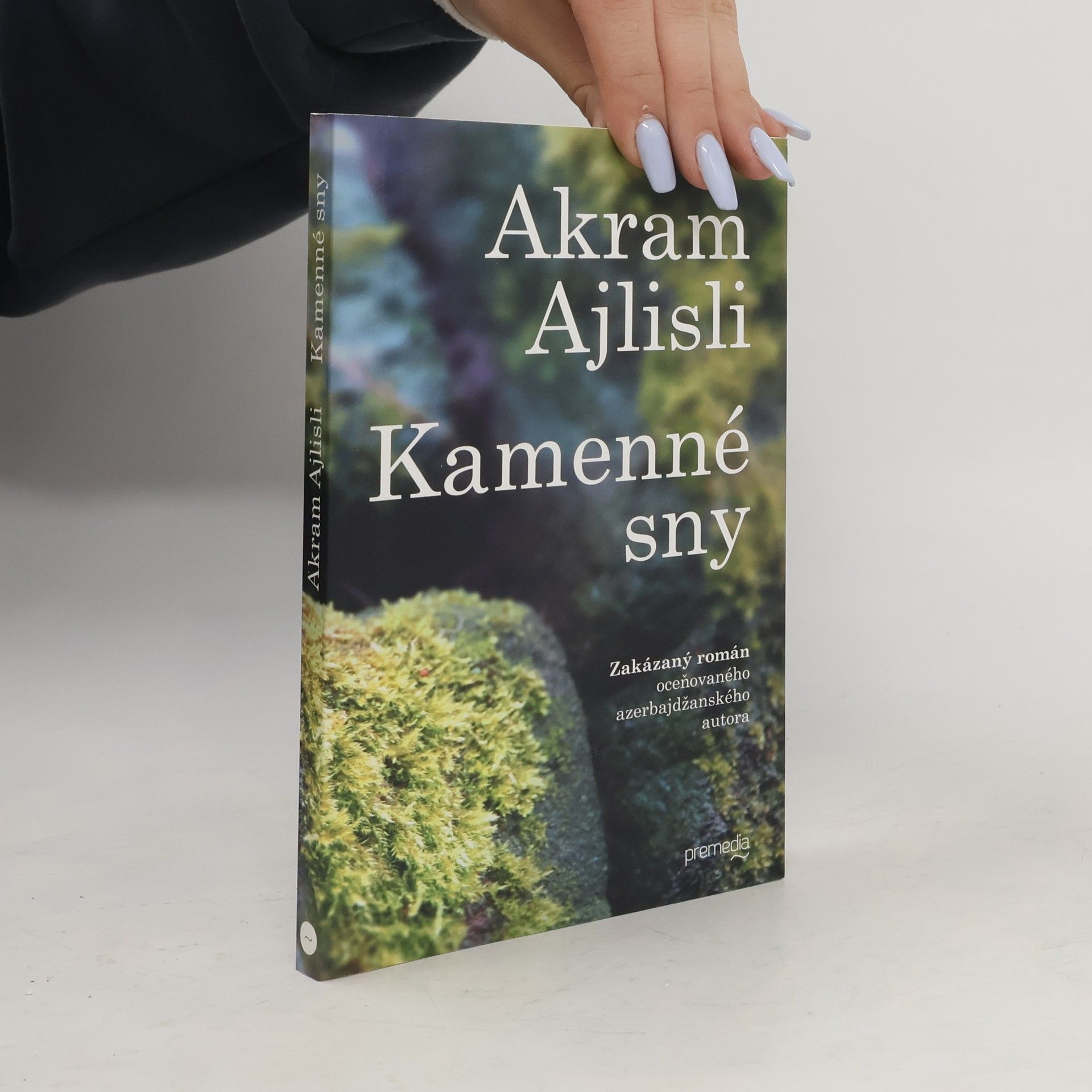 Akram Ajlisli Kamenné sny
