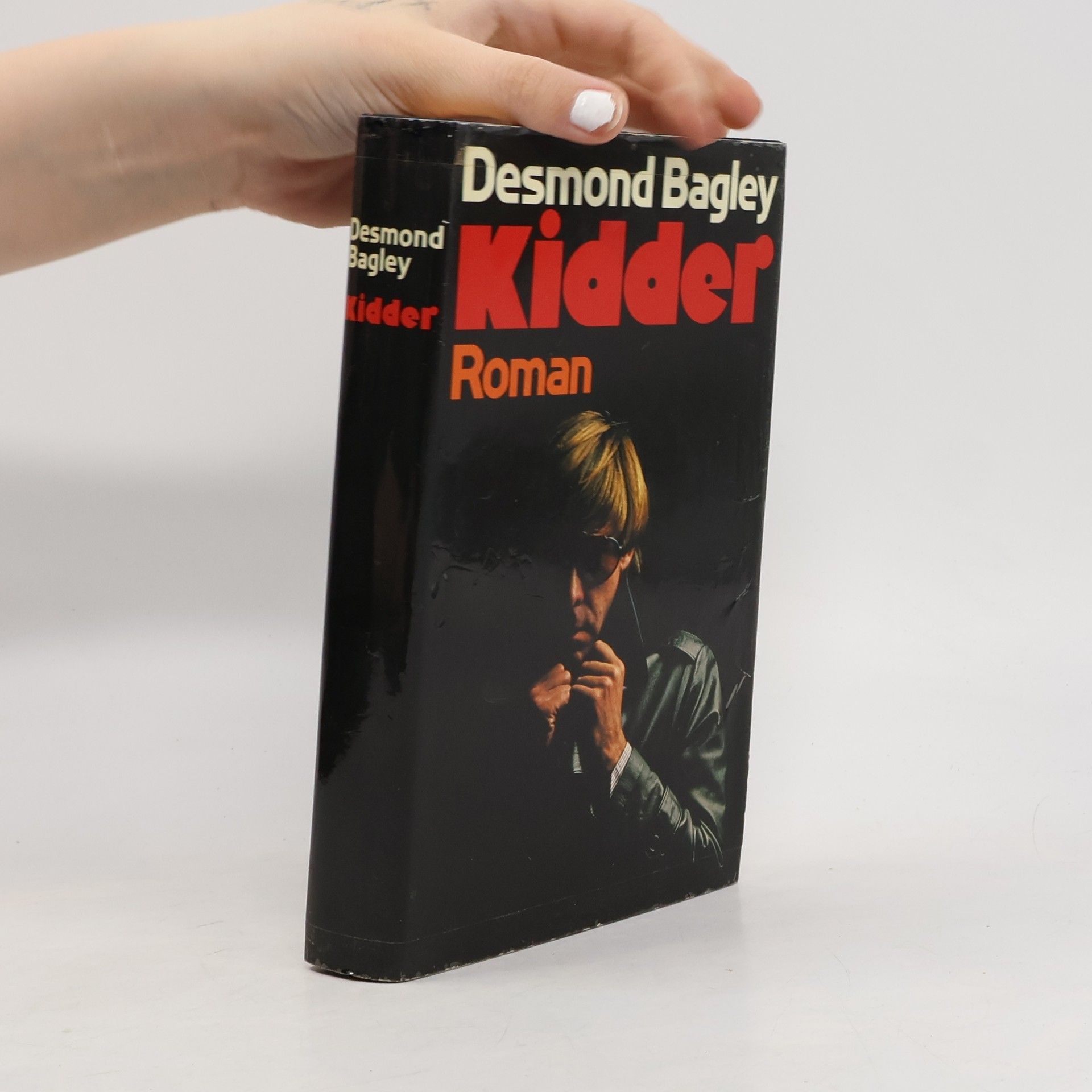 Desmond Bagley Kidder