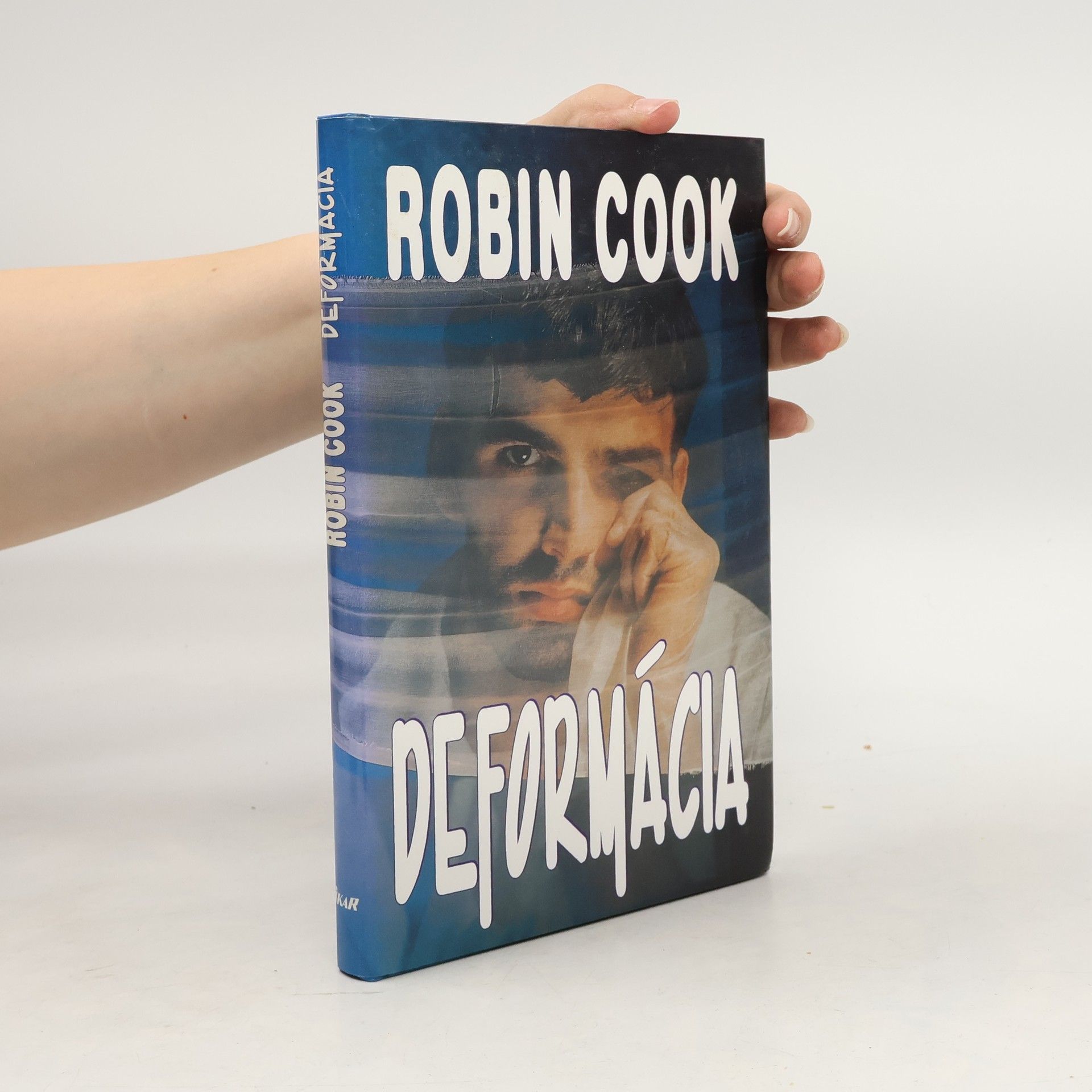 Robin Cook Deformácia