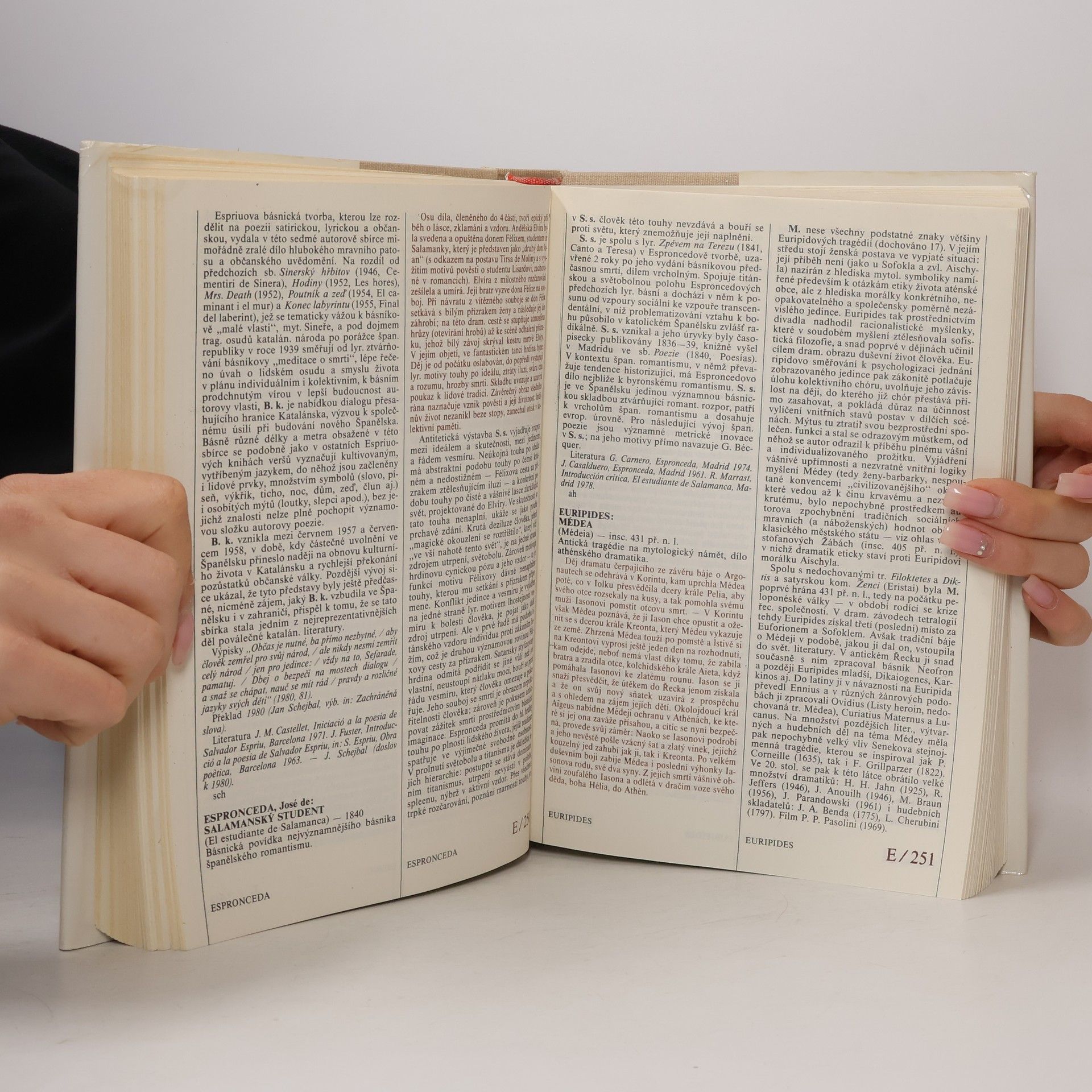 Vladimír Macura Slovník světových literárních děl. 1, A-L