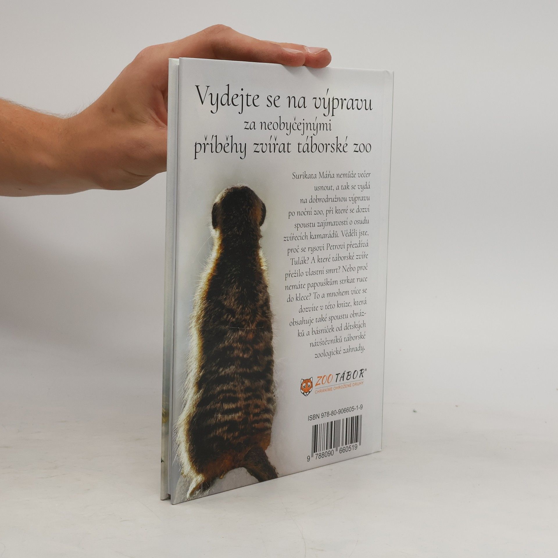 Filip Sušanka Noční život v ZOO Tábor, aneb, Jak surikata Máňa poznává své kamarády