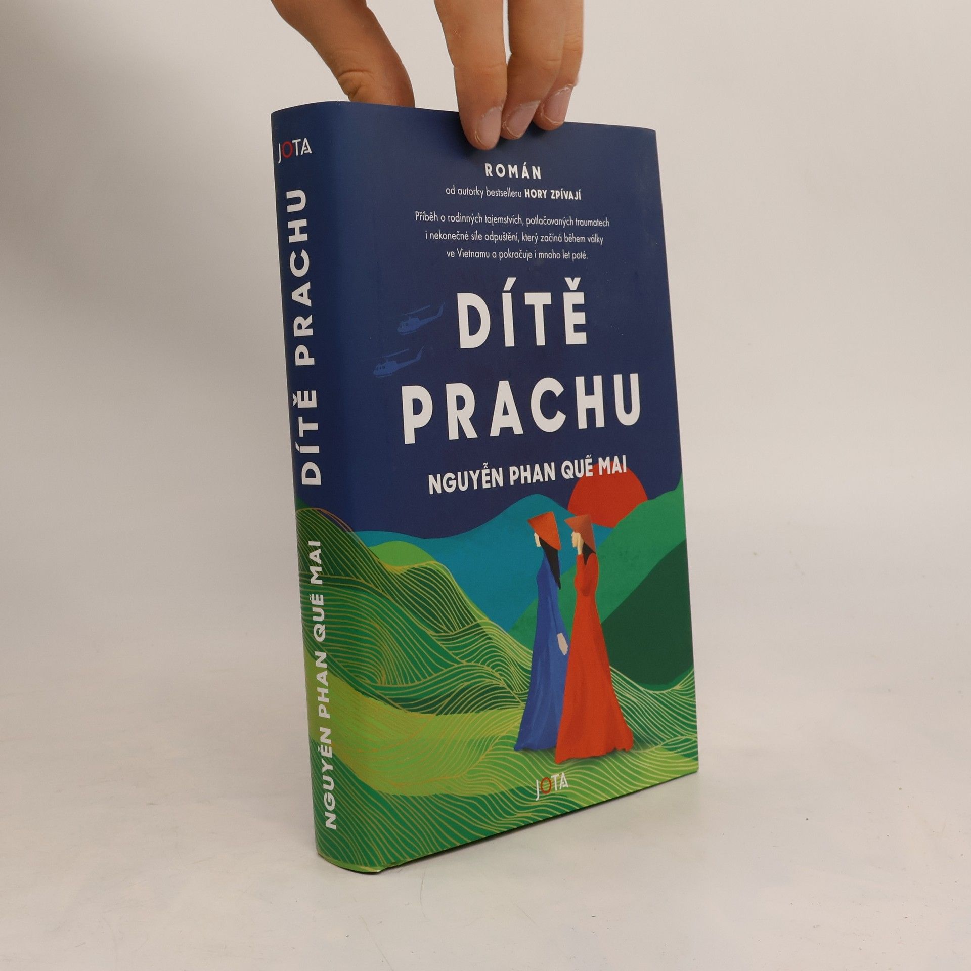 Nguyễn Phan Quế Mai Dítě prachu
