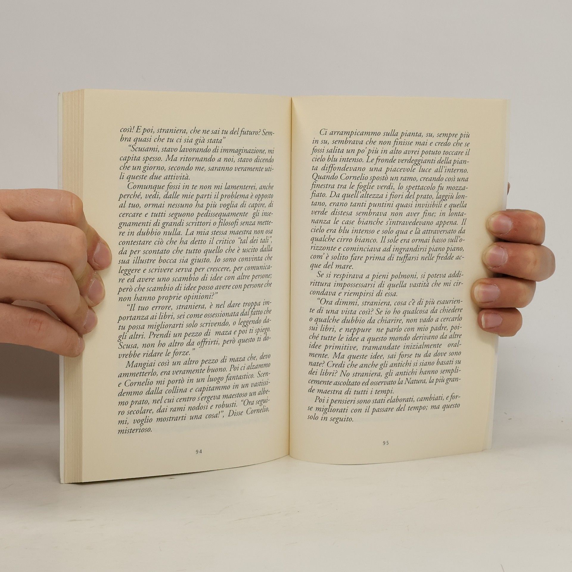 Flavia Betti Fogli di carta