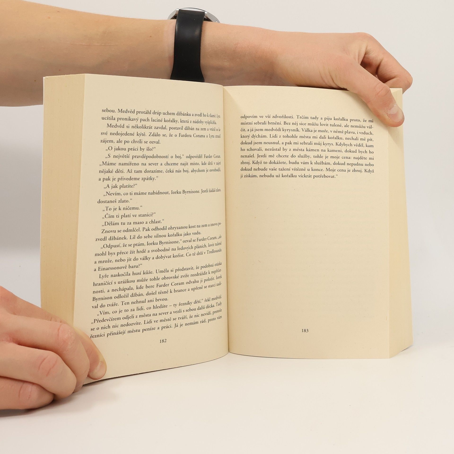 Philip Pullman Zlatý kompas. Svazek I.