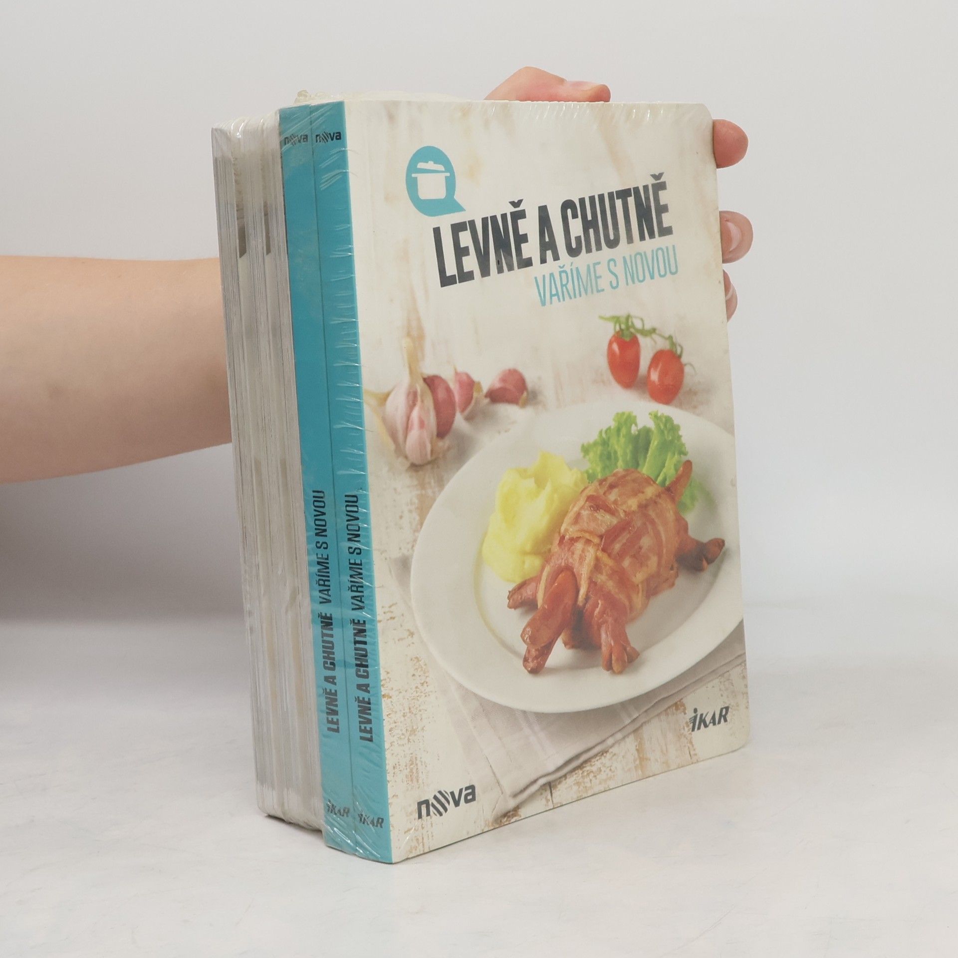 Autorenkollektiv Levně a chutně
