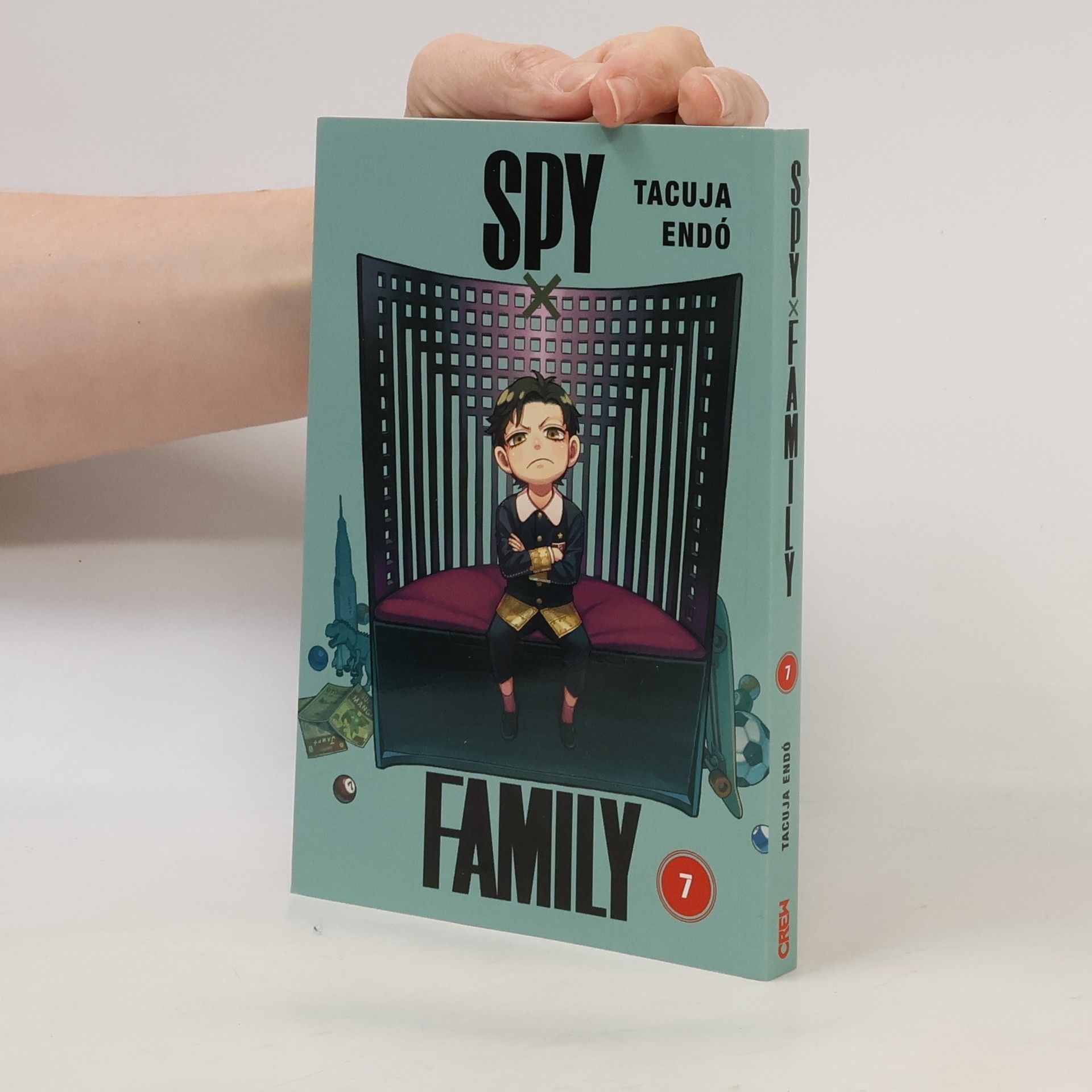 Tacuja Endó Spy x family: 7