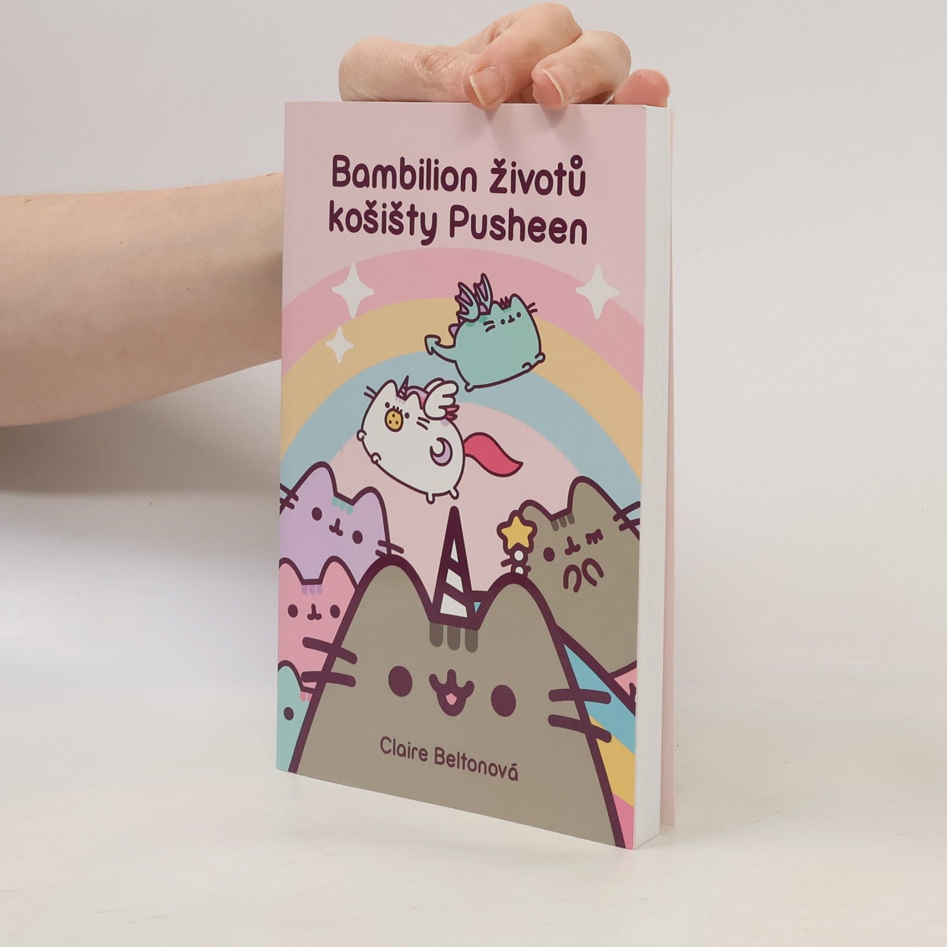 Claire Belton Bambilion životů košišty Pusheen