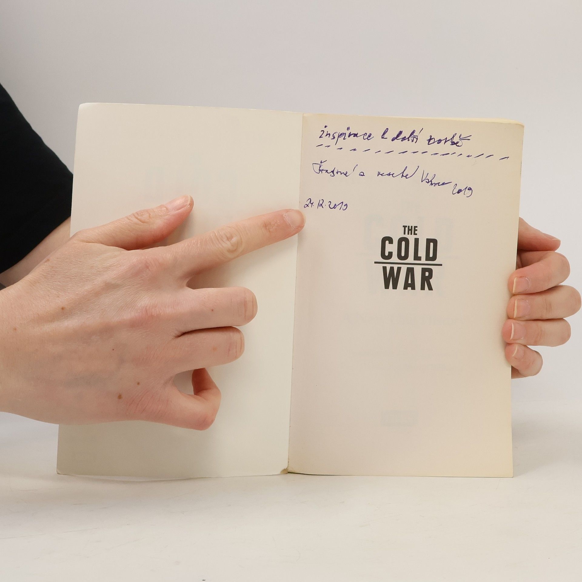 Bridget Kendall The Cold War: A New Oral History